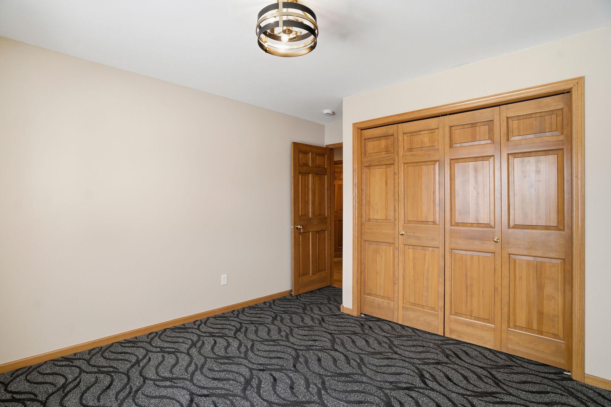 View of Residential at 1162 Lakewood Drive, Maplewood MN 55119, Maplewood (52 of 98) - Mike Wilen | Minnesota Team Real Estate
