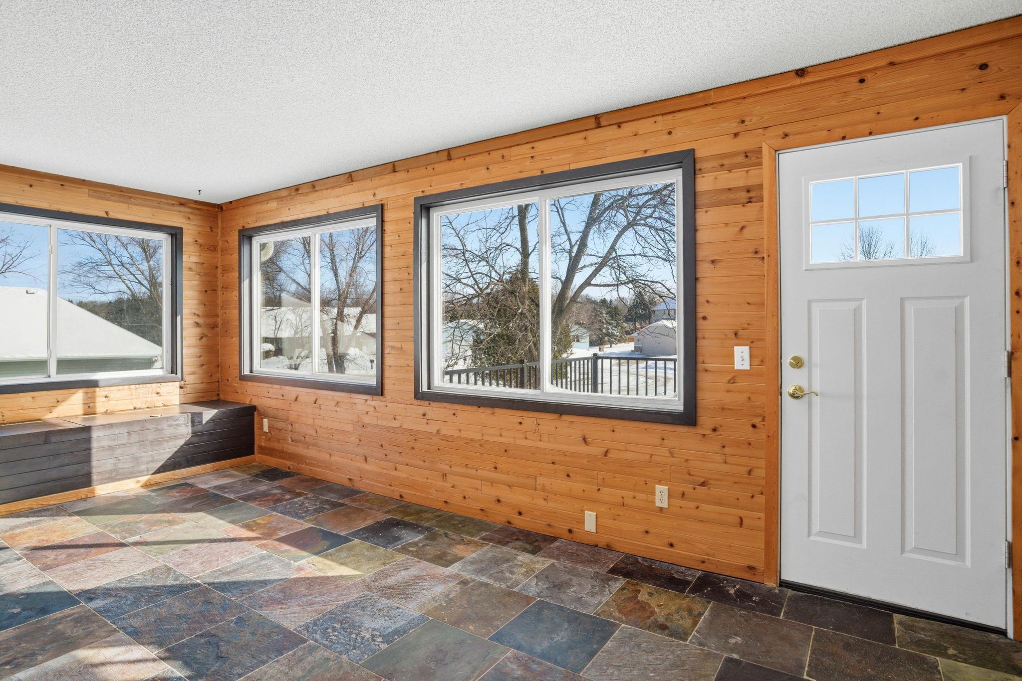 View of Residential at 1162 Lakewood Drive, Maplewood MN 55119, Maplewood (55 of 98) - Mike Wilen | Minnesota Team Real Estate