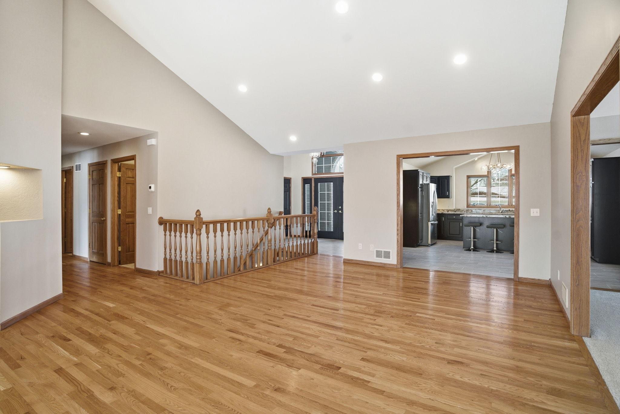 View of Residential at 1162 Lakewood Drive, Maplewood MN 55119, Maplewood (32 of 98) - Mike Wilen | Minnesota Team Real Estate