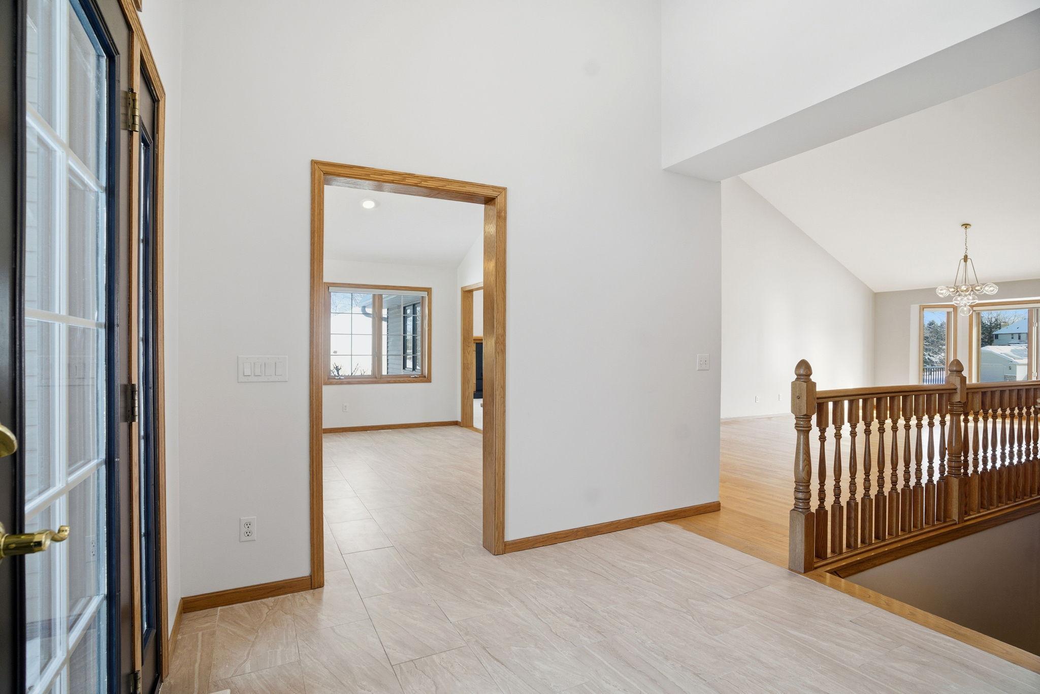View of Residential at 1162 Lakewood Drive, Maplewood MN 55119, Maplewood (21 of 98) - Mike Wilen | Minnesota Team Real Estate