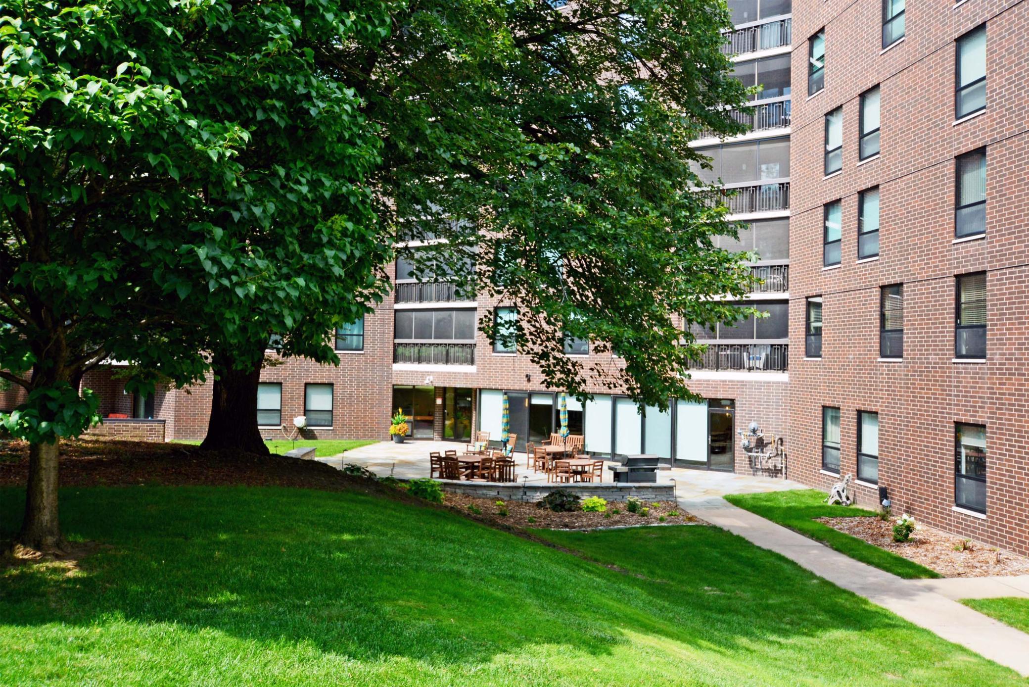 View of Residential at 6615 Lake Shore Drive #603, Richfield MN 55423, Richfield (31 of 39) - Mike Wilen | Minnesota Team Real Estate