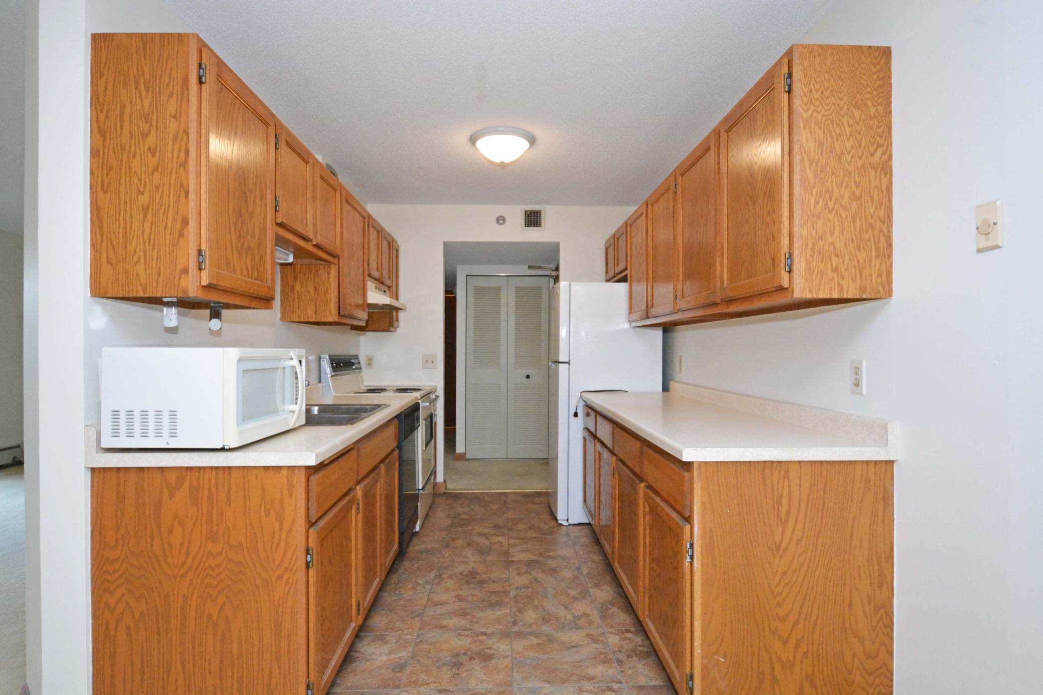 View of Residential at 6615 Lake Shore Drive #603, Richfield MN 55423, Richfield (12 of 39) - Mike Wilen | Minnesota Team Real Estate