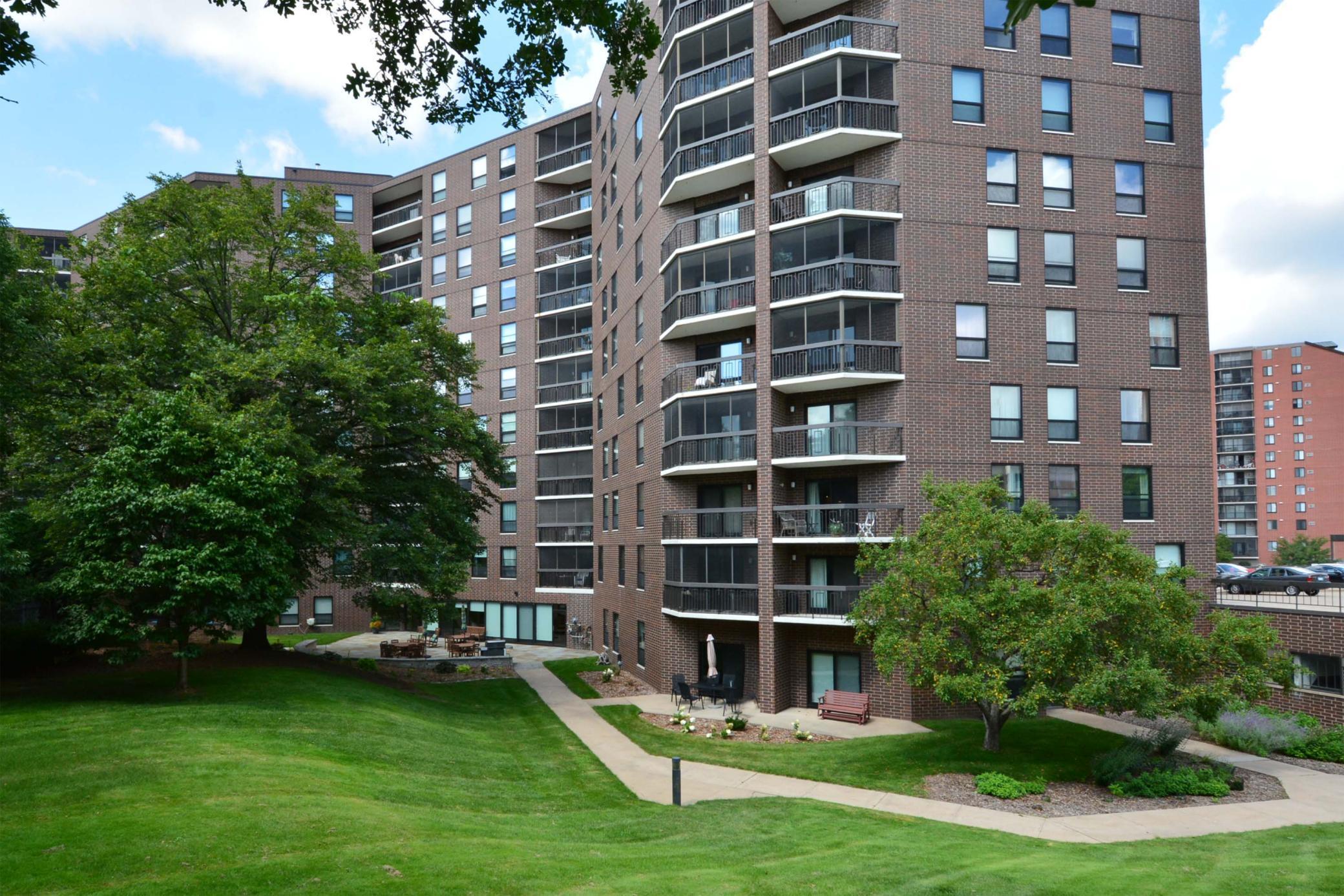 View of Residential at 6615 Lake Shore Drive #603, Richfield MN 55423, Richfield (2 of 39) - Mike Wilen | Minnesota Team Real Estate