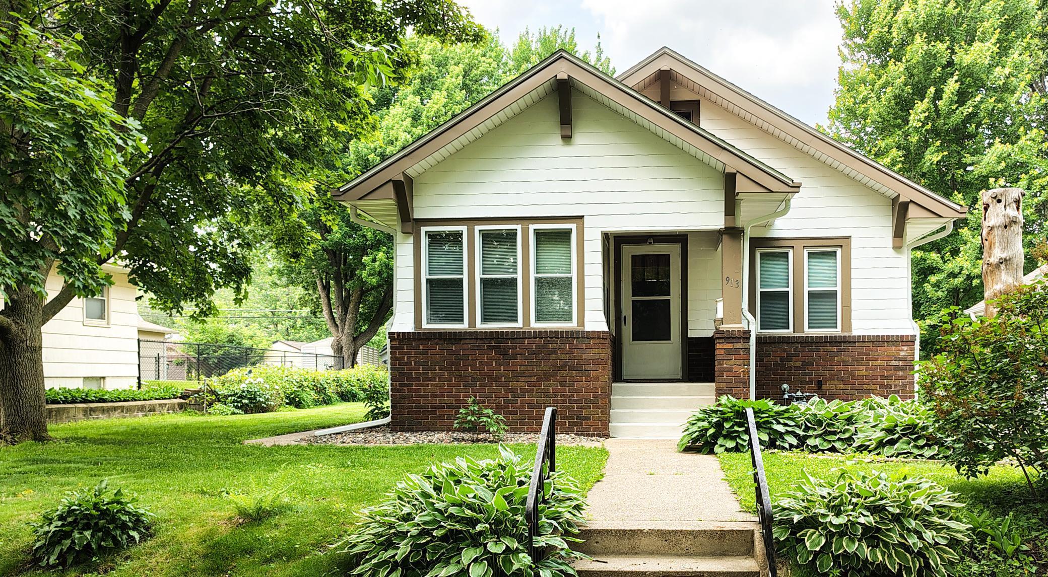 View of Residential at 913 Ottawa Avenue, West Saint Paul MN 55118, West Saint Paul - Mike Wilen | Minnesota Team Real Estate