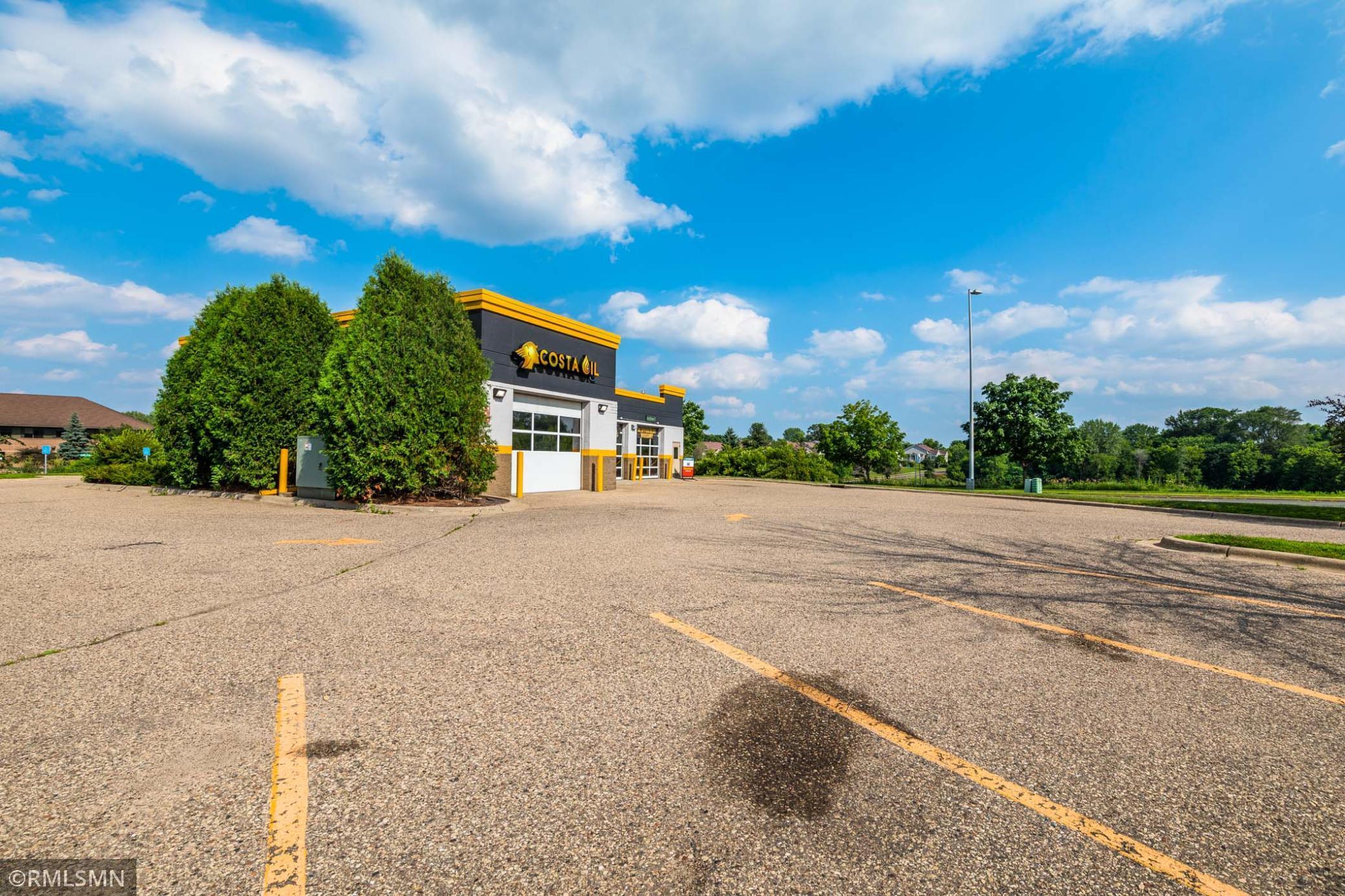 View of Commercial Sale at 7479 Egan Drive, Savage MN 55378, Savage (17 of 28) - Mike Wilen | Minnesota Team Real Estate