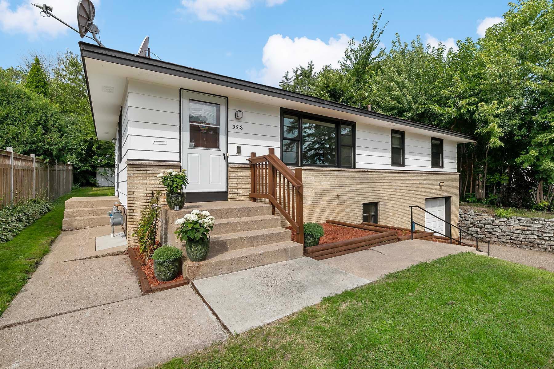 View of Residential at 5818 Xerxes Avenue, Edina MN 55410, Edina - Mike Wilen | Minnesota Team Real Estate