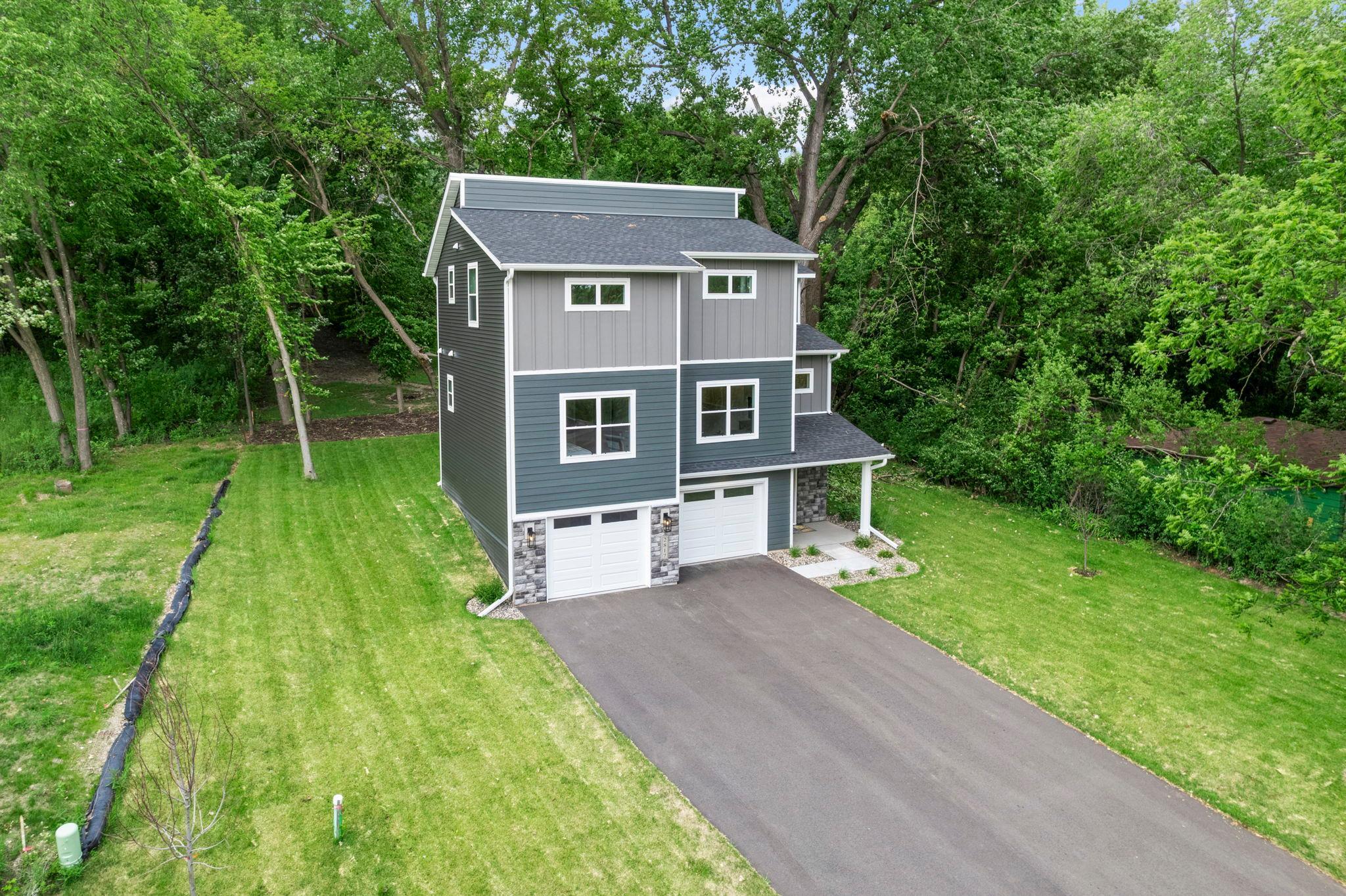 View of Residential at 2817 Victoria Street, Roseville MN 55113, Roseville (3 of 60) - Mike Wilen | Minnesota Team Real Estate