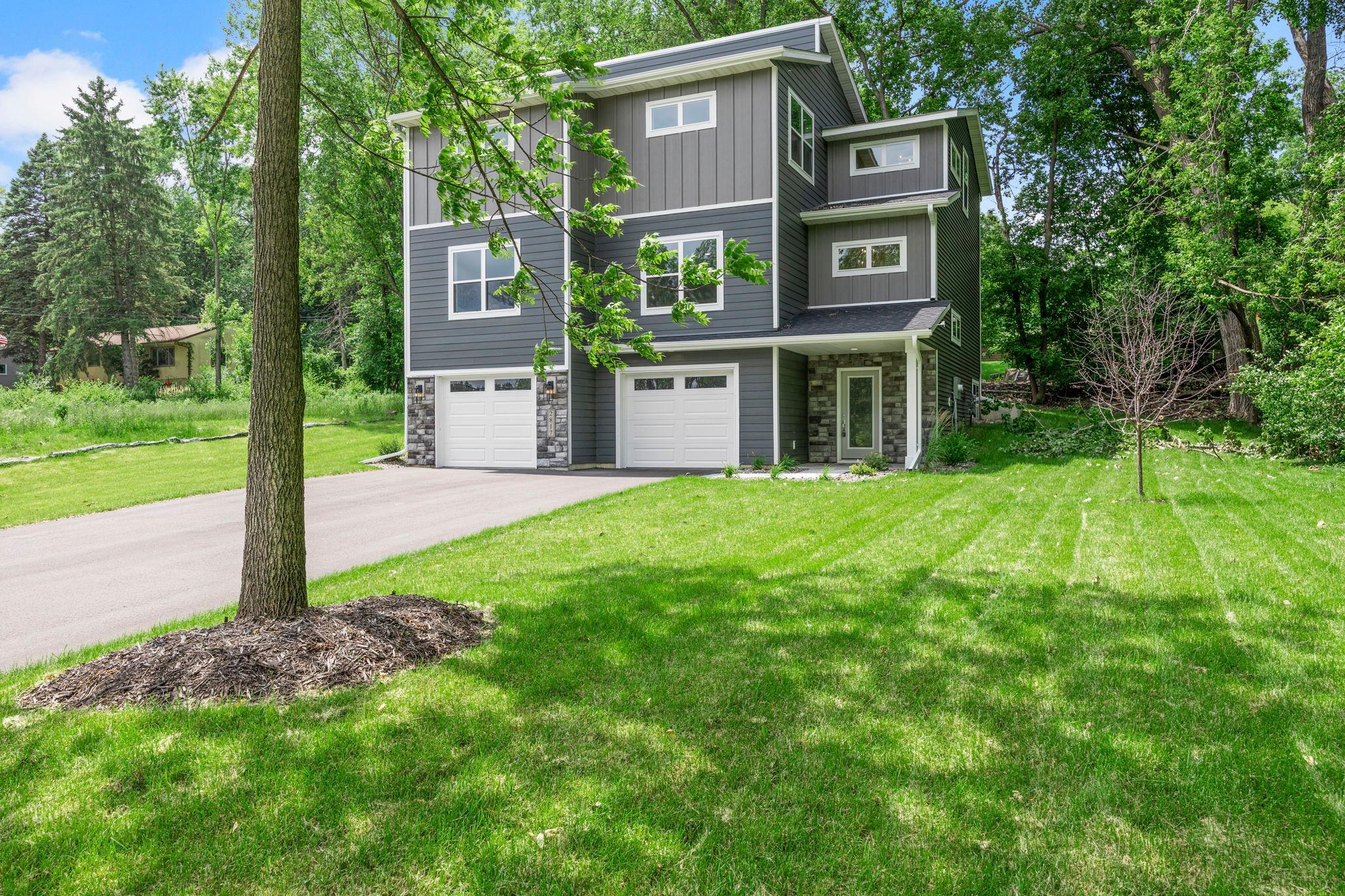 View of Residential at 2817 Victoria Street, Roseville MN 55113, Roseville (59 of 60) - Mike Wilen | Minnesota Team Real Estate