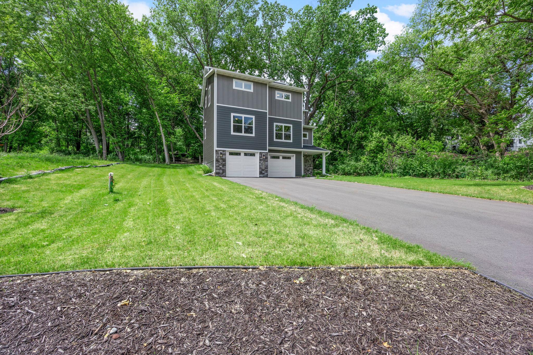 View of Residential at 2817 Victoria Street, Roseville MN 55113, Roseville (58 of 60) - Mike Wilen | Minnesota Team Real Estate