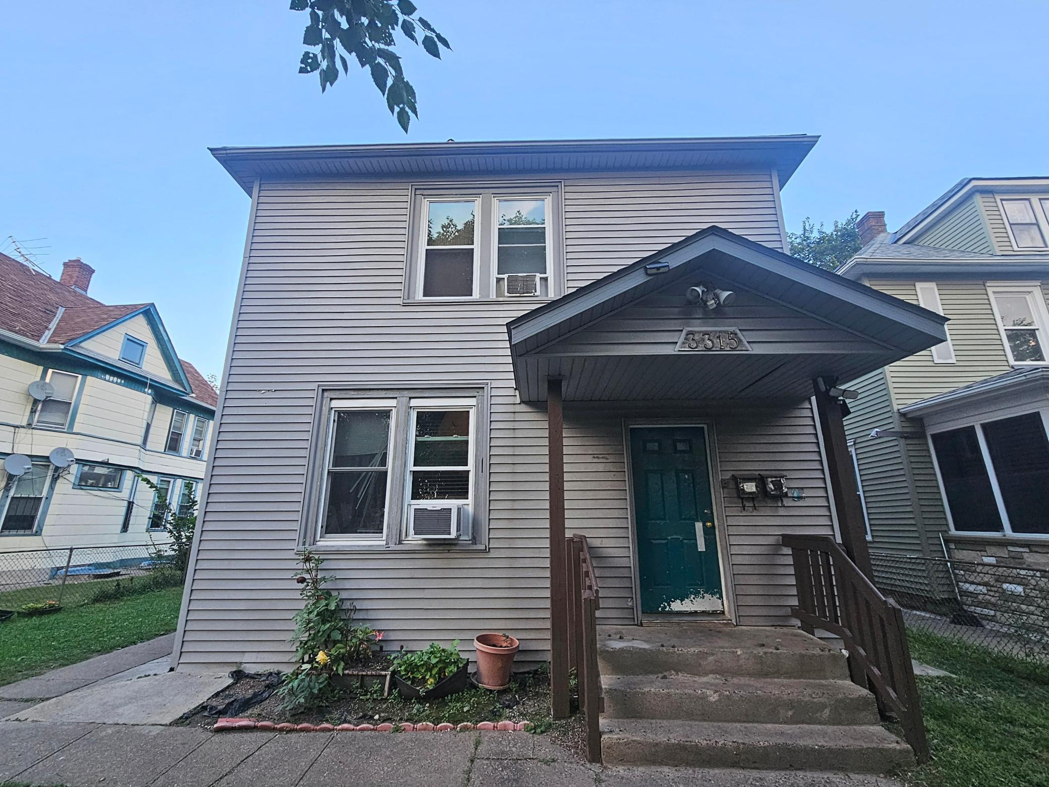 View of Residential Income at 3315 5th Avenue, Minneapolis MN 55408, Minneapolis - Mike Wilen | Minnesota Team Real Estate