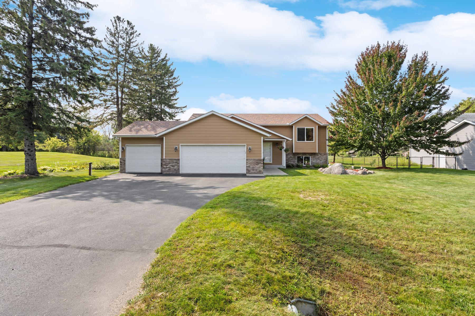 View of Residential at 16670 Whitewood Avenue, Prior Lake MN 55372, Prior Lake - Mike Wilen | Minnesota Team Real Estate