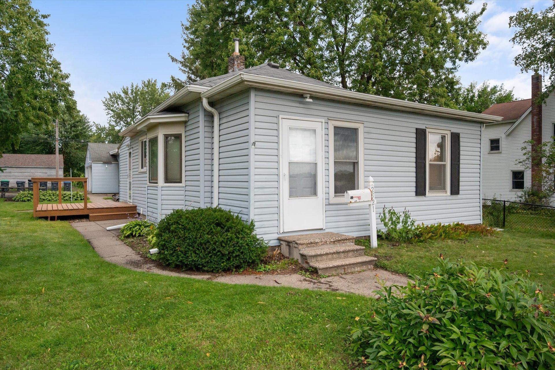 View of Residential at 2521 12th Avenue, North Saint Paul MN 55109, North Saint Paul - Mike Wilen | Minnesota Team Real Estate