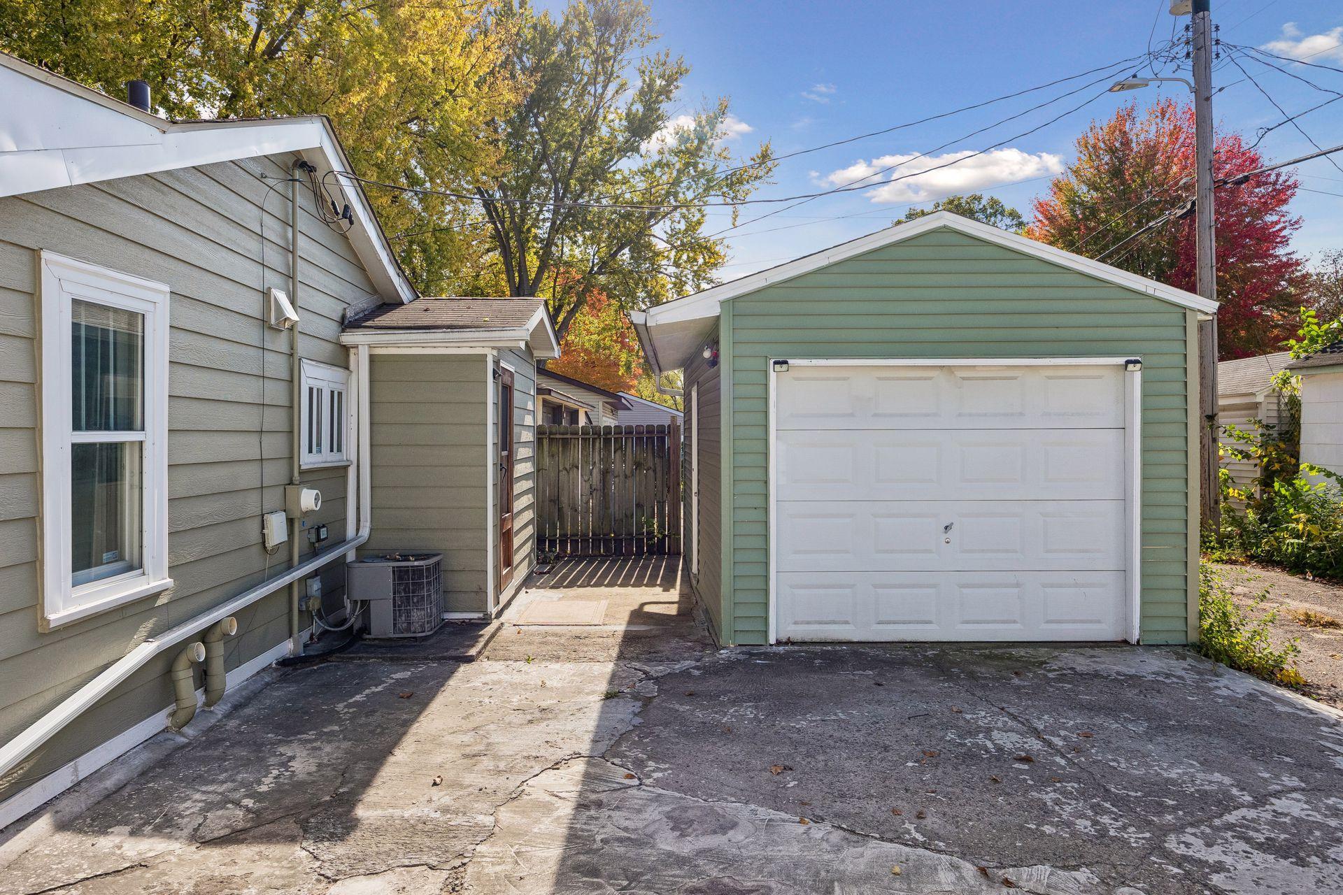 View of Residential at 5512 32nd Avenue, Minneapolis MN 55417, Minneapolis (44 of 48) - Mike Wilen | Minnesota Team Real Estate