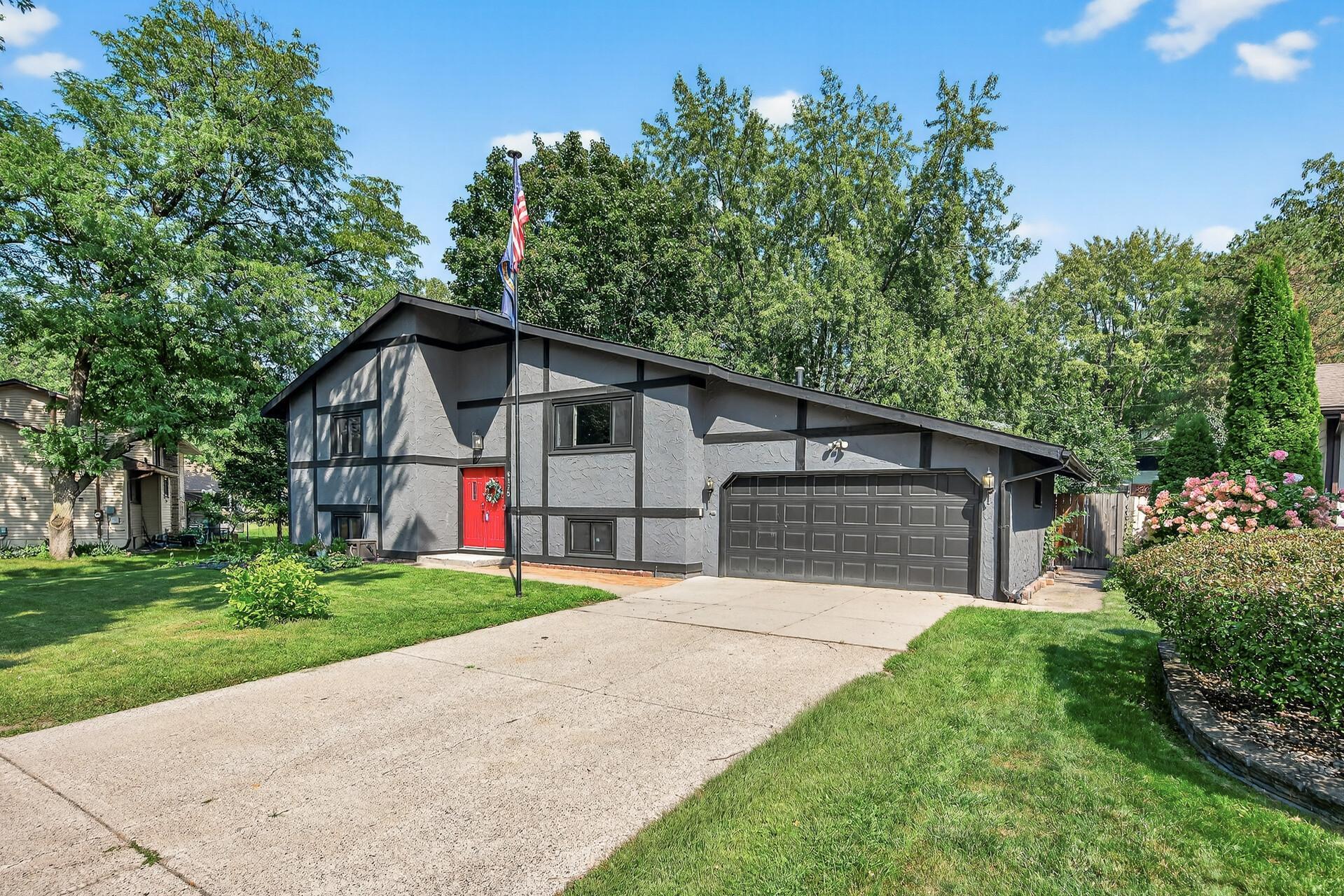 View of Residential at 6175 Briardale Court, Fridley MN 55432, Fridley - Mike Wilen | Minnesota Team Real Estate