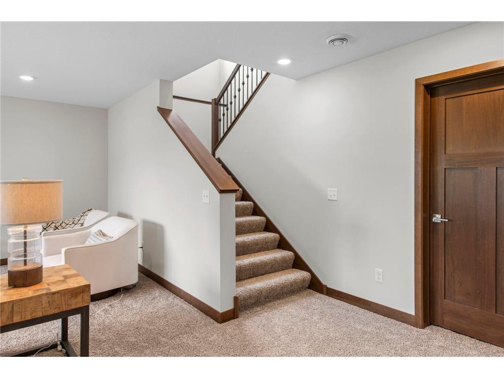 View of Residential at 2870 Victoria Street, Roseville MN 55113, Roseville (22 of 30) - Mike Wilen | Minnesota Team Real Estate