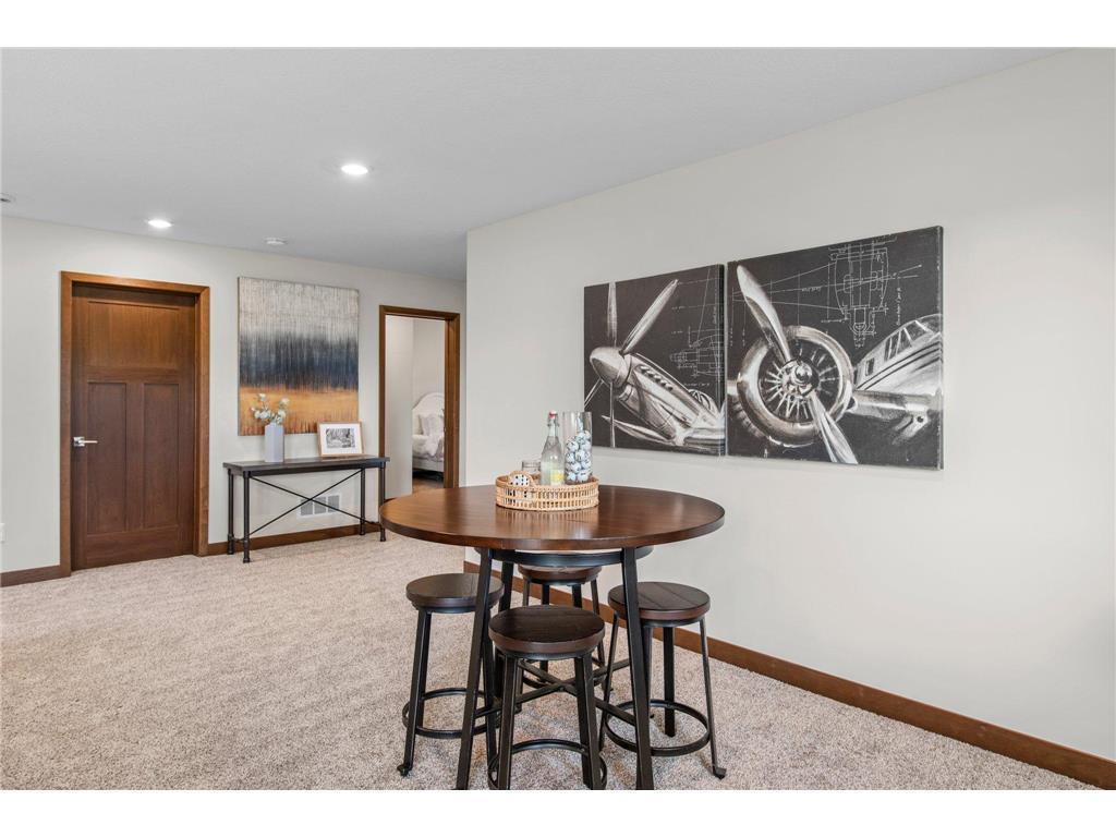 View of Residential at 2870 Victoria Street, Roseville MN 55113, Roseville (20 of 30) - Mike Wilen | Minnesota Team Real Estate