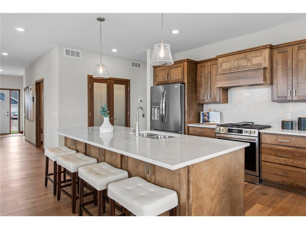 View of Residential at 2870 Victoria Street, Roseville MN 55113, Roseville (7 of 30) - Mike Wilen | Minnesota Team Real Estate