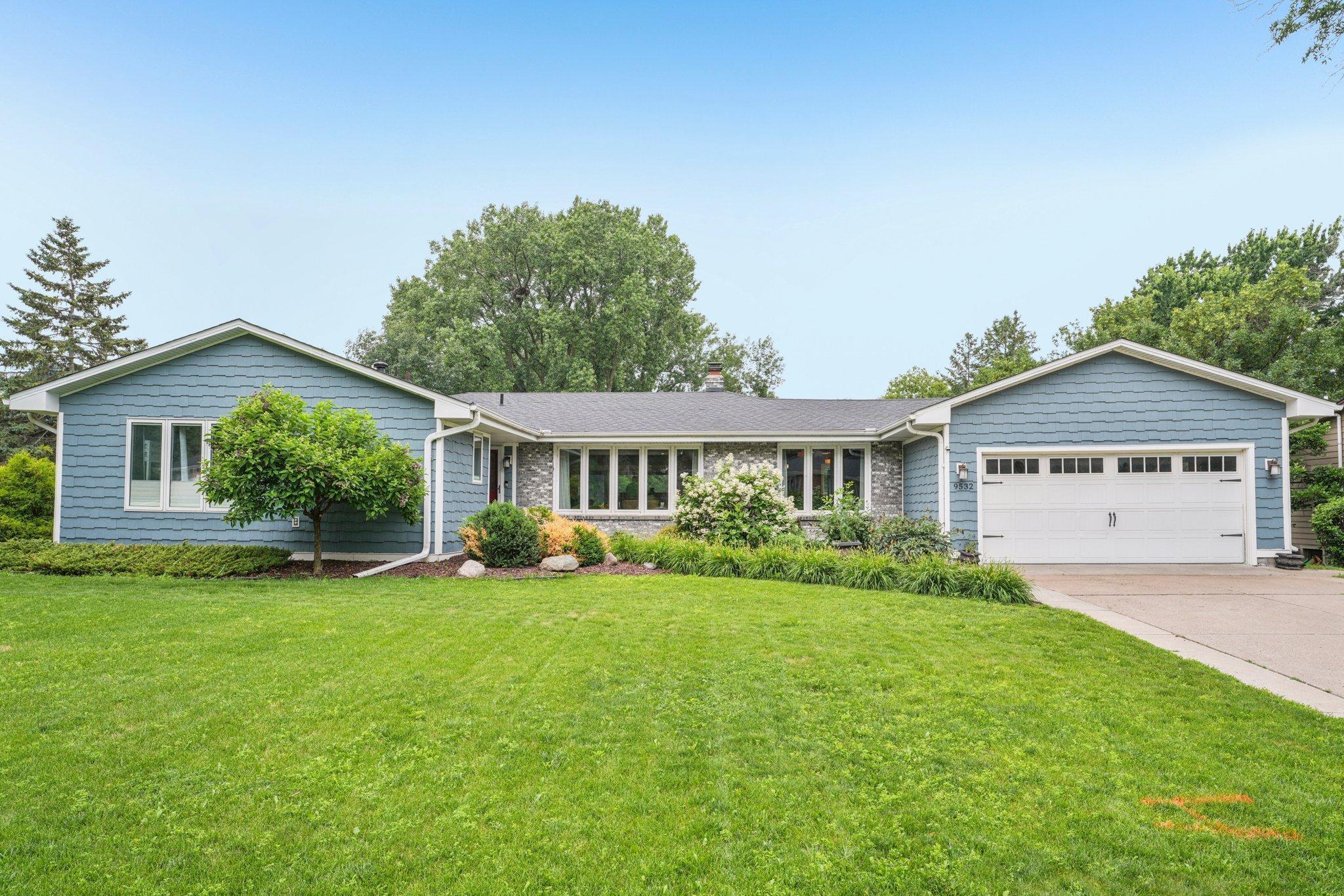 View of Residential at 9532 Yosemite Road, Bloomington MN 55437, Bloomington - Mike Wilen | Minnesota Team Real Estate