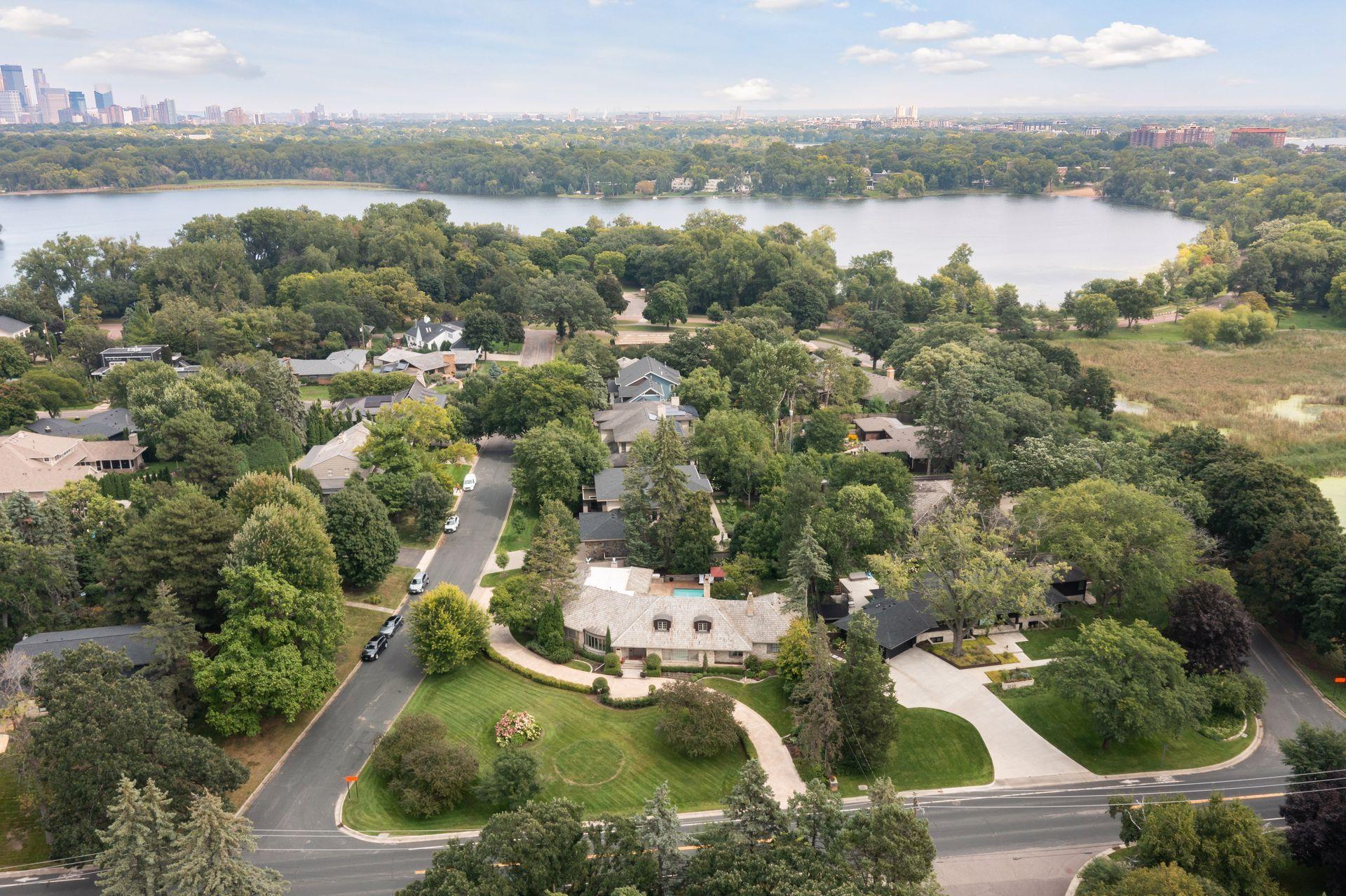 View of Residential at 2501 France Avenue, Saint Louis Park MN 55416, Saint Louis Park (4 of 97) - Mike Wilen | Minnesota Team Real Estate