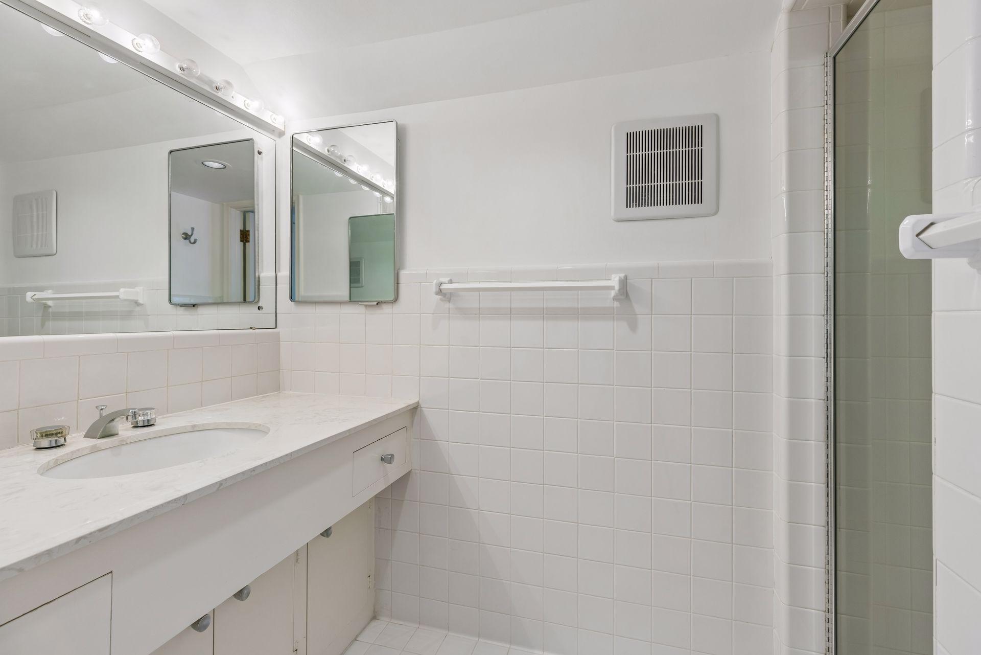 View of Residential at 2501 France Avenue, Saint Louis Park MN 55416, Saint Louis Park (54 of 97) - Mike Wilen | Minnesota Team Real Estate