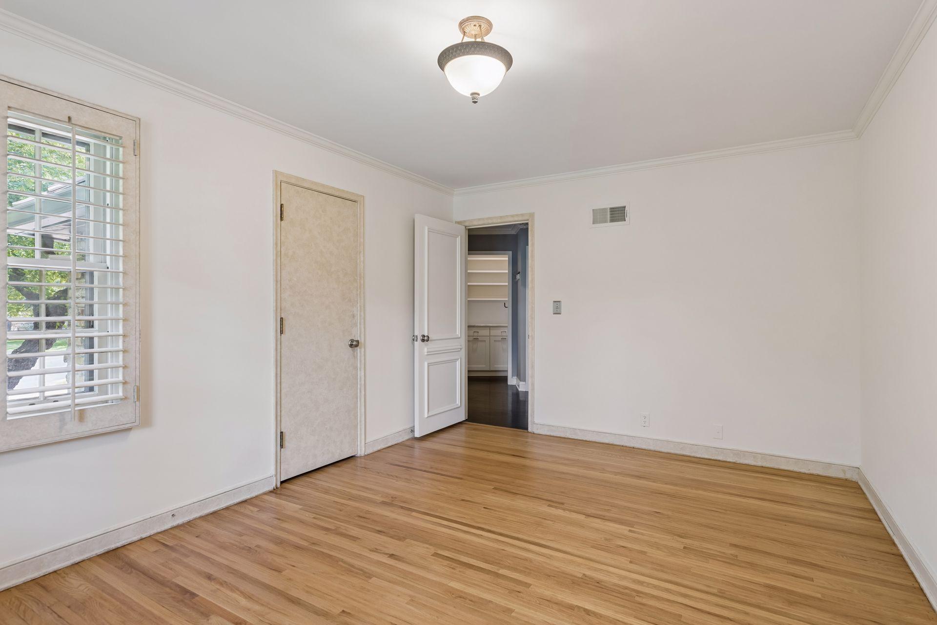 View of Residential at 2501 France Avenue, Saint Louis Park MN 55416, Saint Louis Park (34 of 97) - Mike Wilen | Minnesota Team Real Estate
