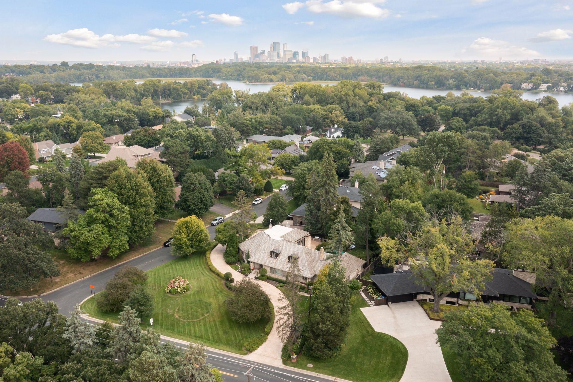 View of Residential at 2501 France Avenue, Saint Louis Park MN 55416, Saint Louis Park (92 of 97) - Mike Wilen | Minnesota Team Real Estate