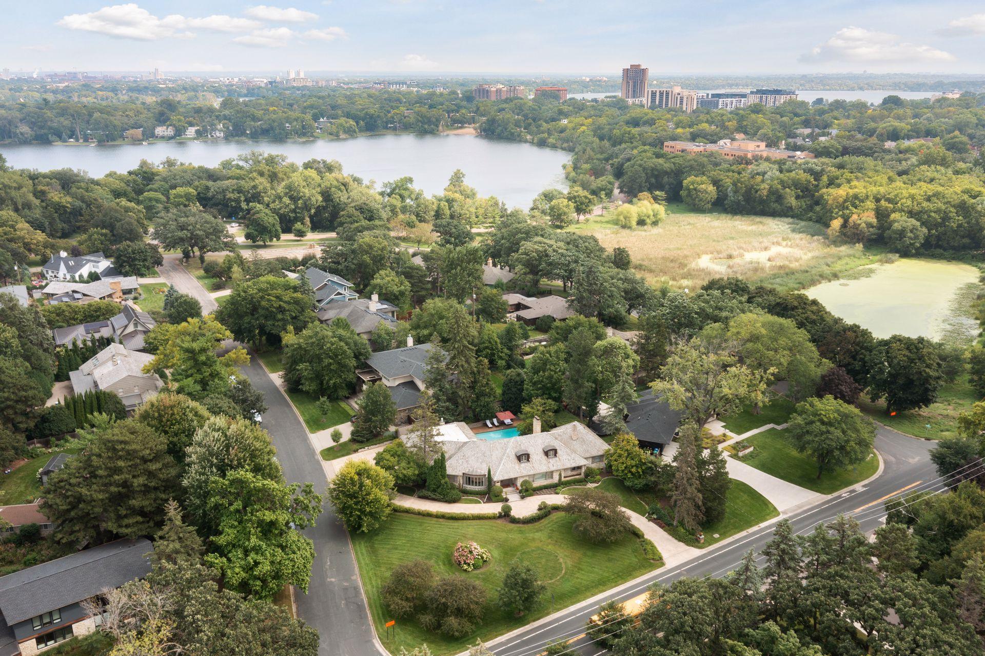 View of Residential at 2501 France Avenue, Saint Louis Park MN 55416, Saint Louis Park (91 of 97) - Mike Wilen | Minnesota Team Real Estate