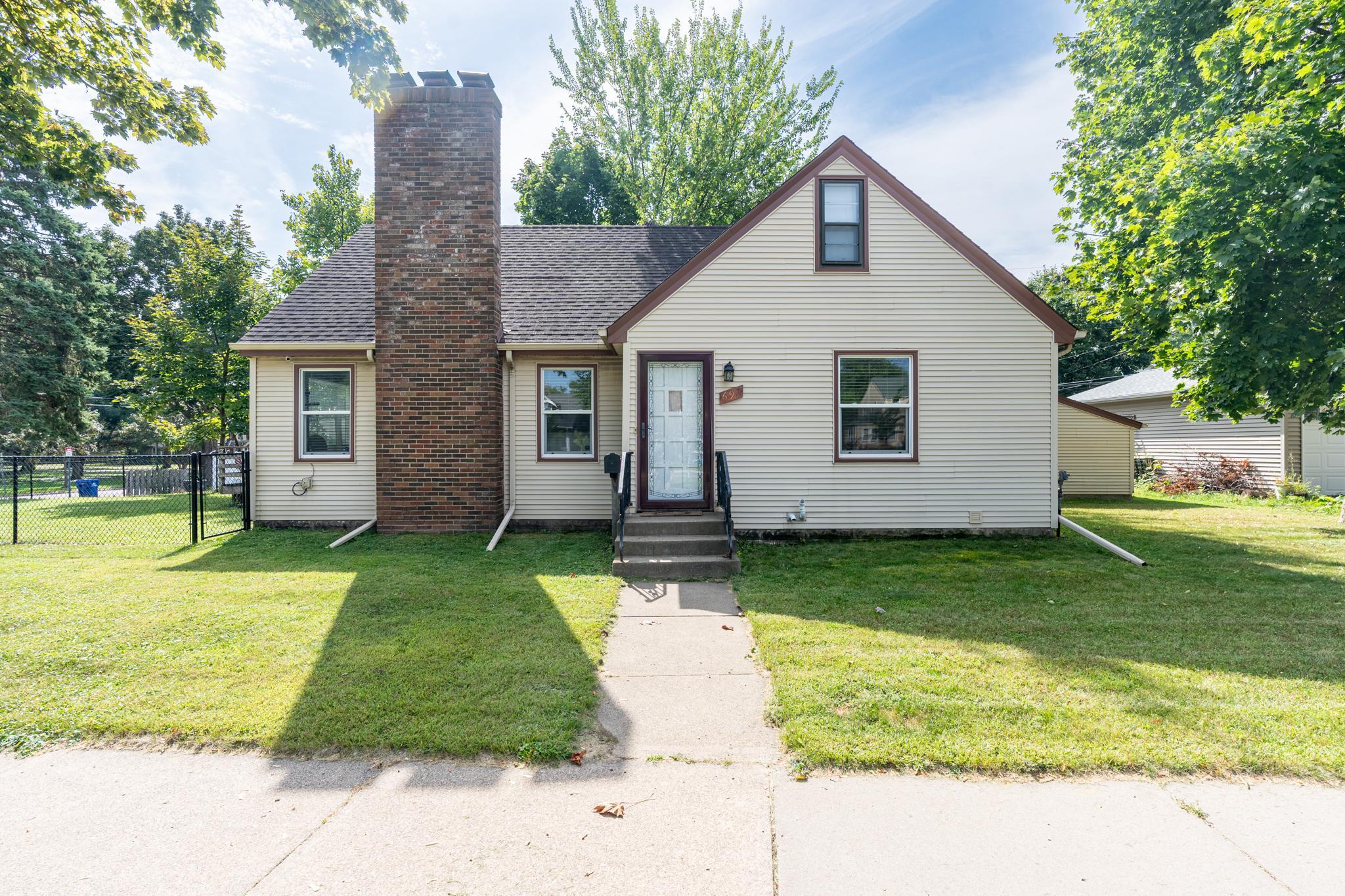 View of Residential at 692 Wheelock Parkway, Saint Paul MN 55106, Saint Paul - Mike Wilen | Minnesota Team Real Estate