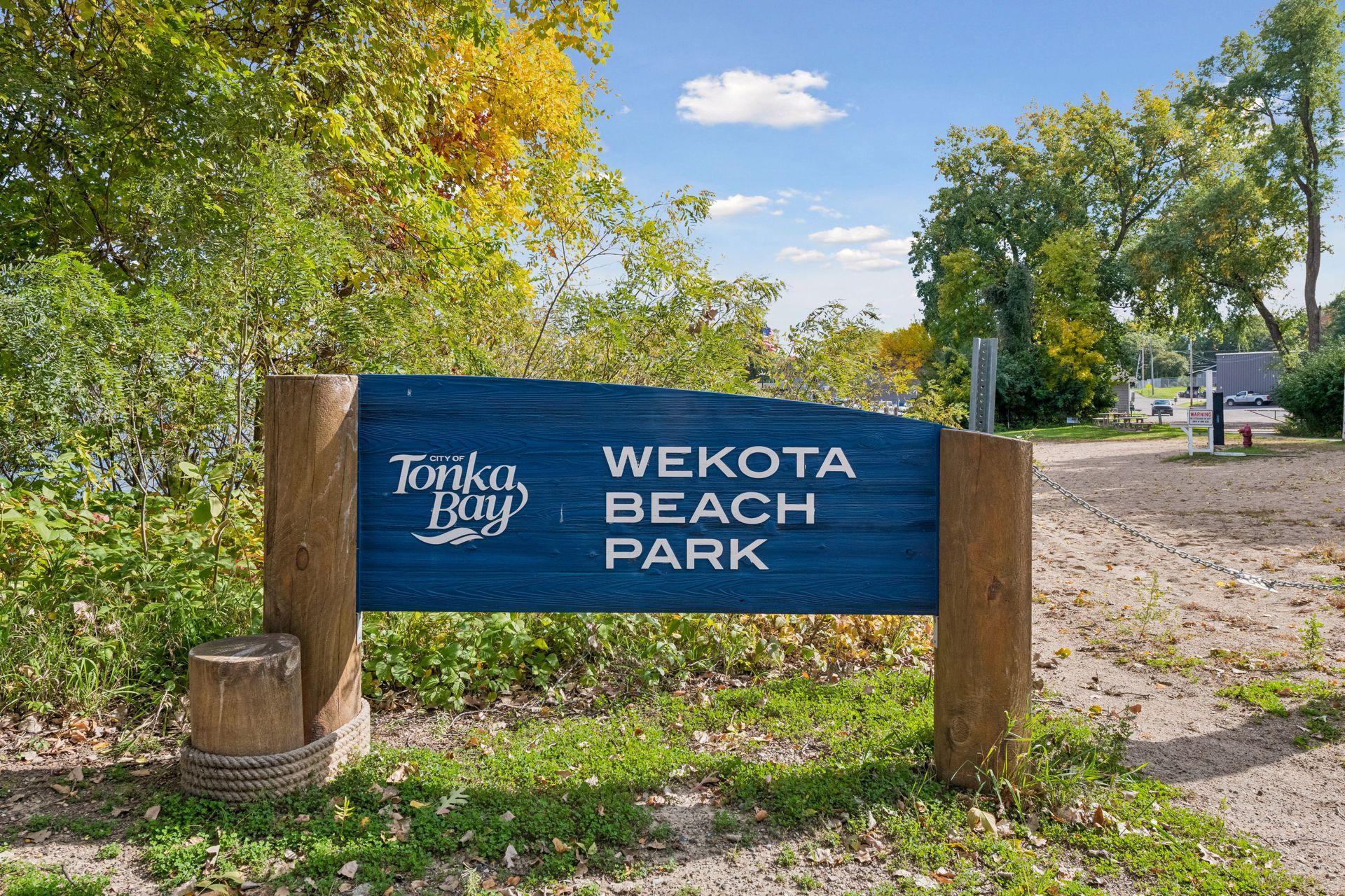 View of Residential at 2323 Huntington Point Road, Minnetonka Beach MN 55391, Minnetonka Beach (33 of 36) - Mike Wilen | Minnesota Team Real Estate