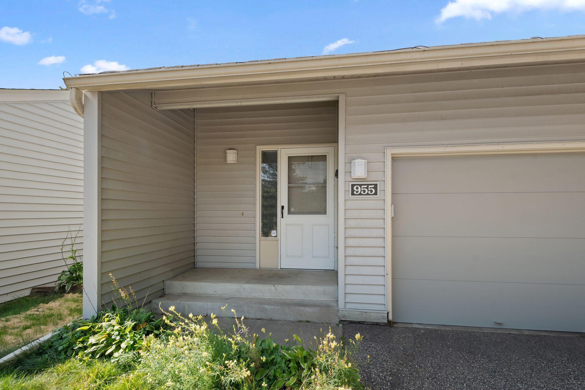 View of Residential at 955 Monterey Court, Shoreview MN 55126, Shoreview - Mike Wilen | Minnesota Team Real Estate