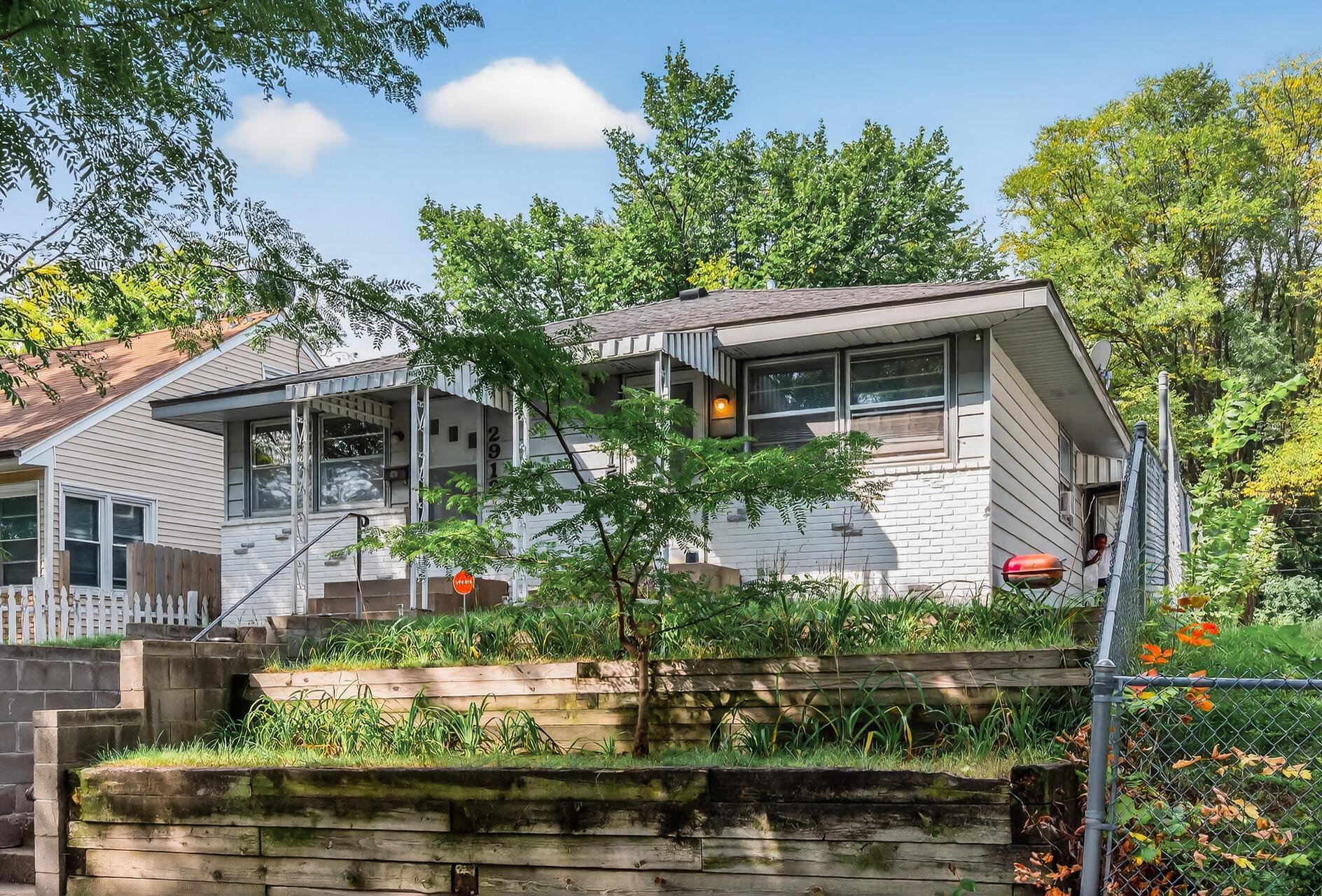 View of Residential Income at 2913 Bryant Avenue, Minneapolis MN 55411, Minneapolis - Mike Wilen | Minnesota Team Real Estate