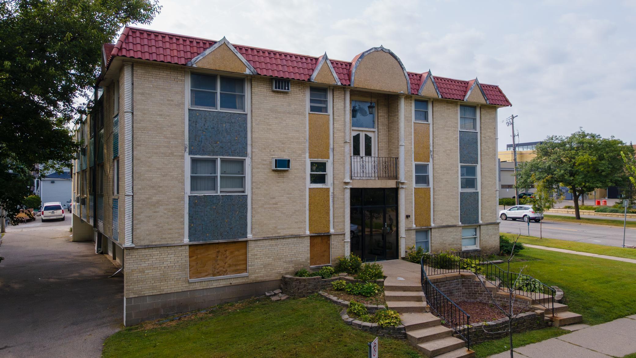 View of Commercial Sale at 3100 Girard Avenue, Minneapolis MN 55408, Minneapolis - Mike Wilen | Minnesota Team Real Estate