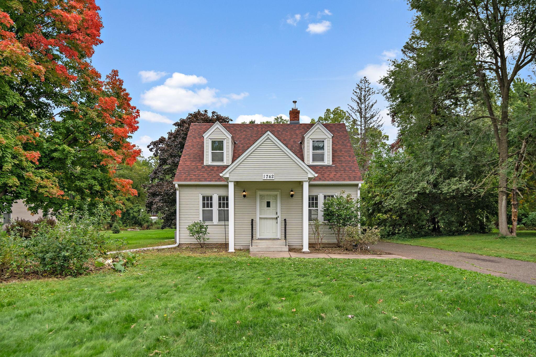 View of Residential at 1742 Howard Street, Maplewood MN 55109, Maplewood - Mike Wilen | Minnesota Team Real Estate