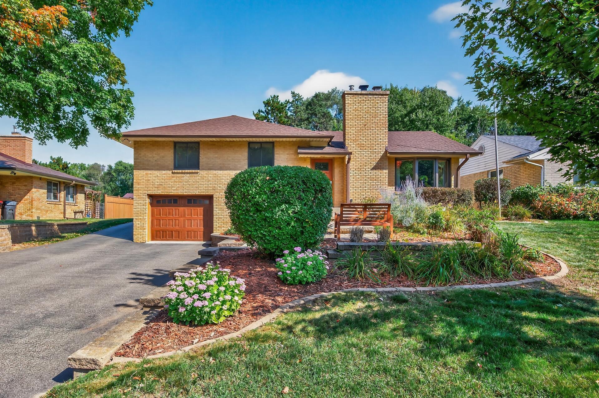 View of Residential at 2554 Bittersweet Lane, Maplewood MN 55109, Maplewood - Mike Wilen | Minnesota Team Real Estate