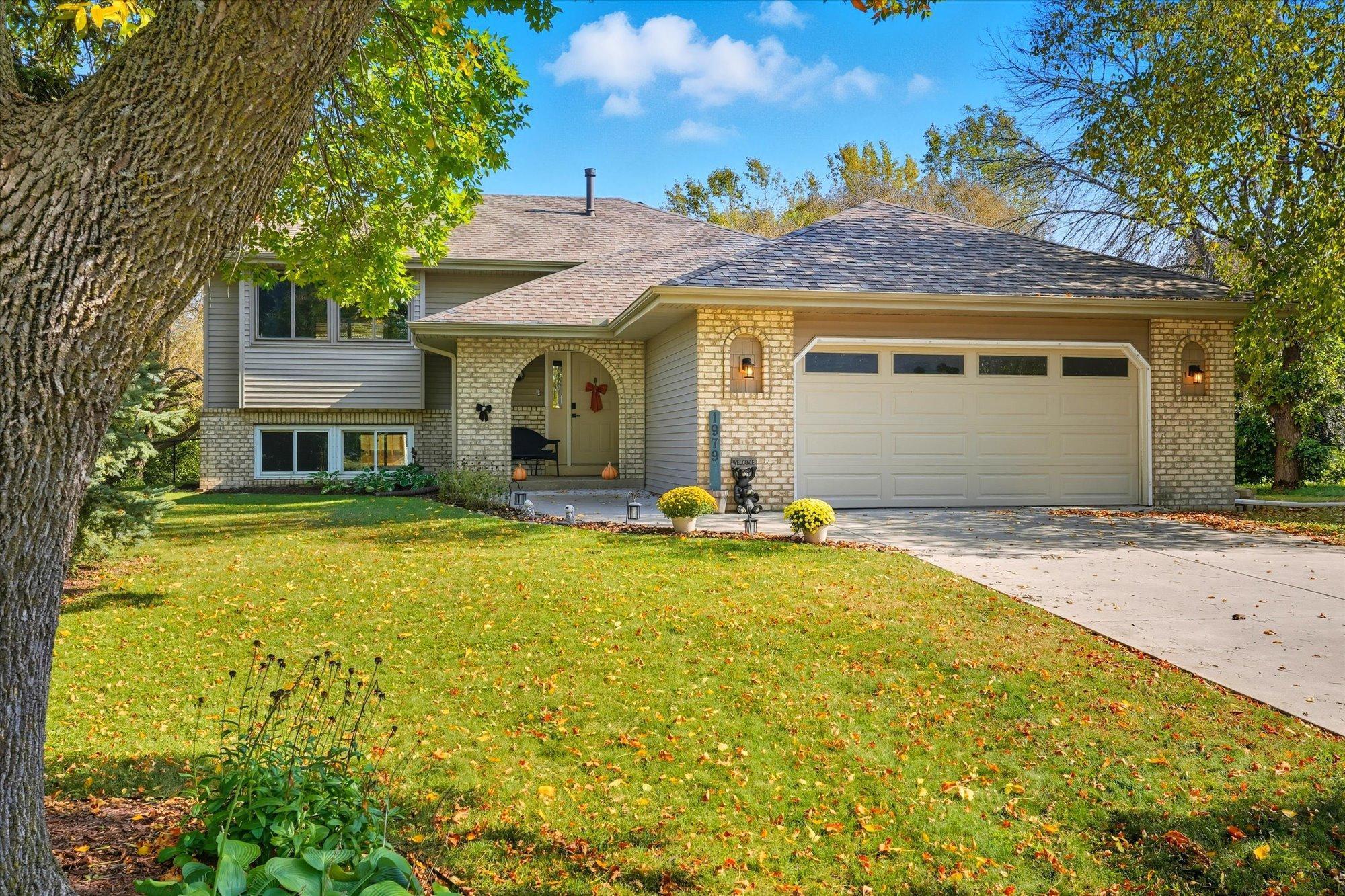 View of Residential at 1979 Helena Court, Oakdale MN 55128, Oakdale - Mike Wilen | Minnesota Team Real Estate