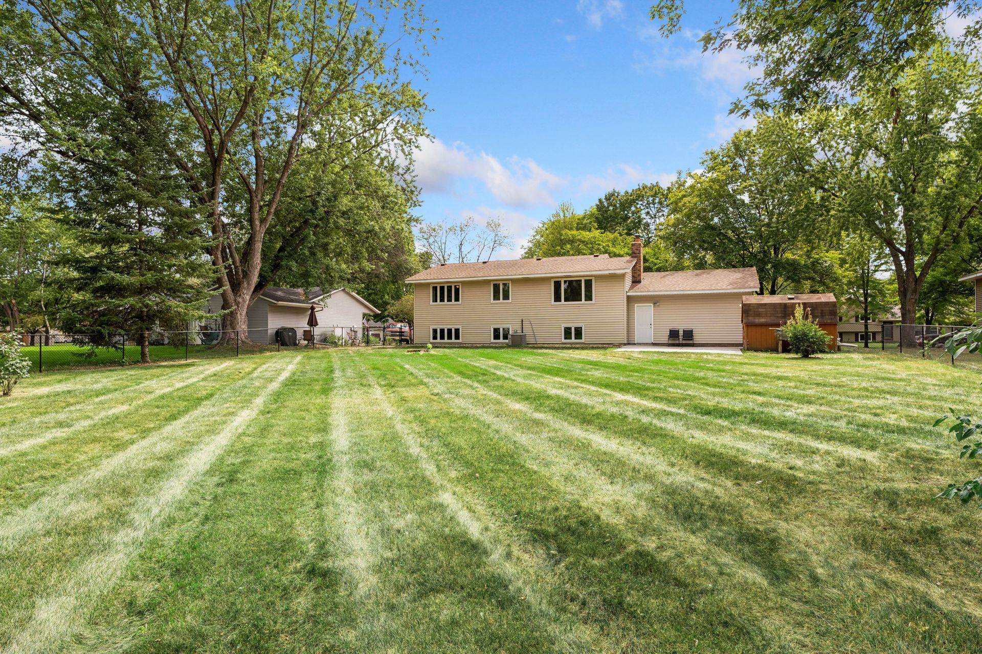 View of Residential at 10650 105th Avenue, Maple Grove MN 55369, Maple Grove (39 of 42) - Mike Wilen | Minnesota Team Real Estate