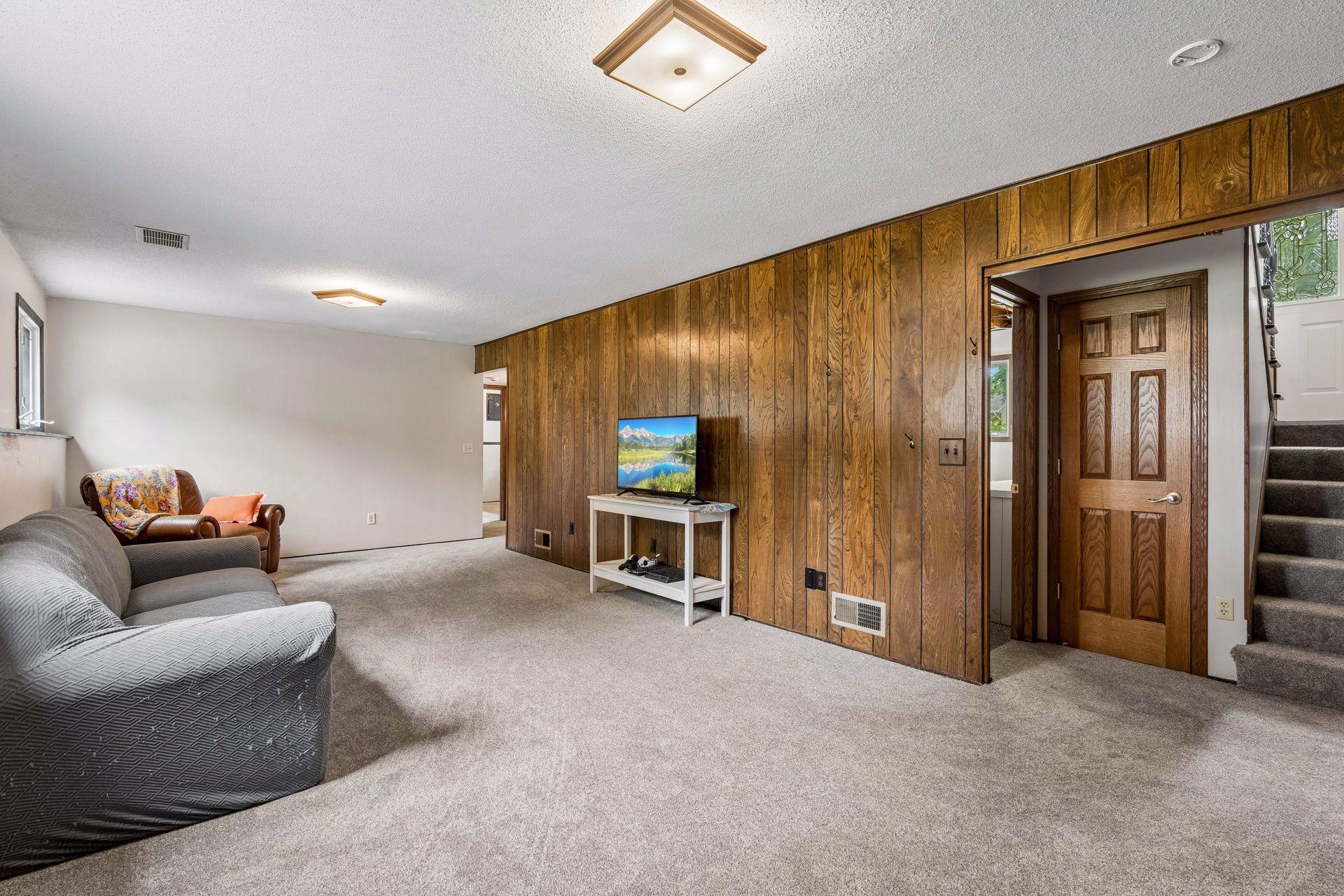View of Residential at 10650 105th Avenue, Maple Grove MN 55369, Maple Grove (27 of 42) - Mike Wilen | Minnesota Team Real Estate