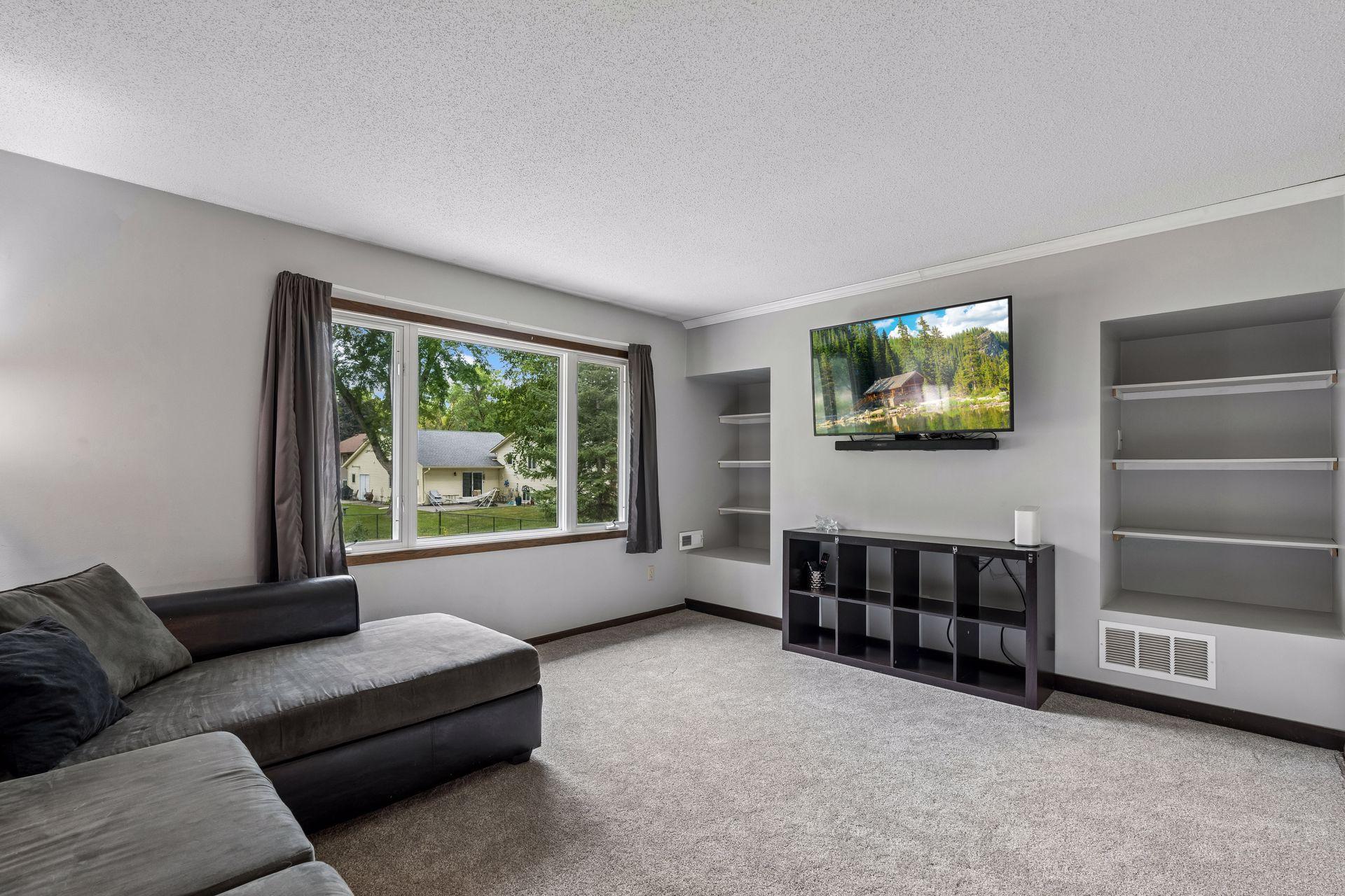 View of Residential at 10650 105th Avenue, Maple Grove MN 55369, Maple Grove (9 of 42) - Mike Wilen | Minnesota Team Real Estate
