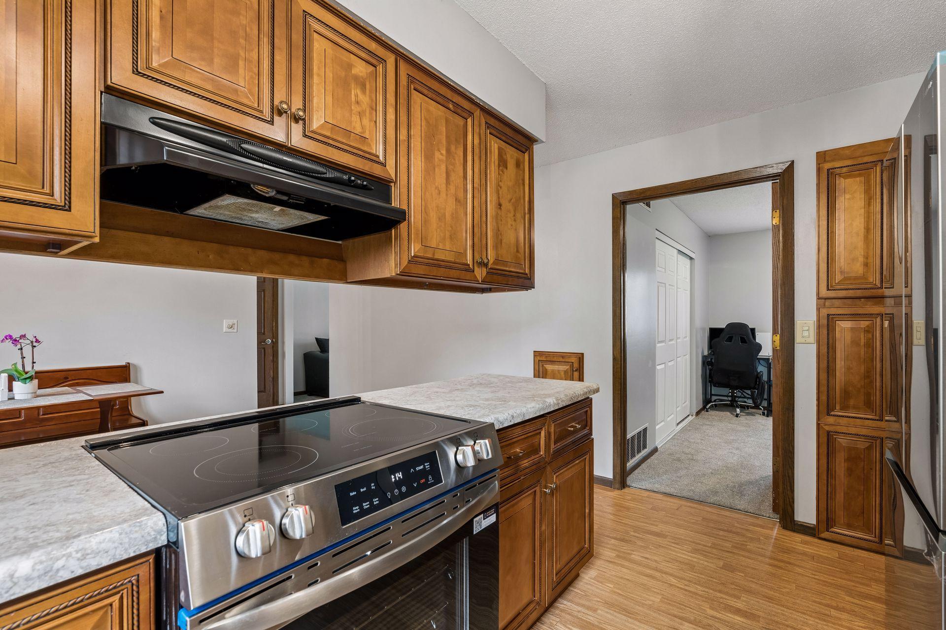 View of Residential at 10650 105th Avenue, Maple Grove MN 55369, Maple Grove (7 of 42) - Mike Wilen | Minnesota Team Real Estate