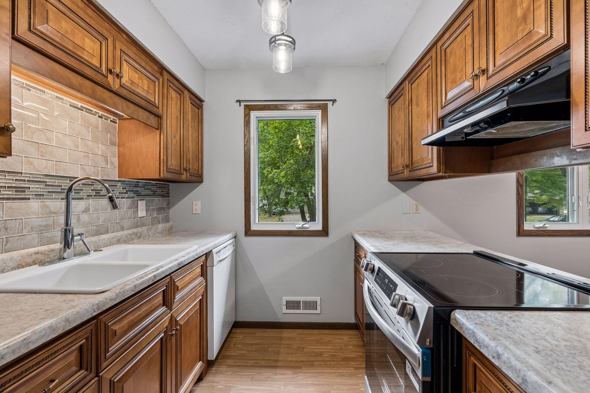 View of Residential at 10650 105th Avenue, Maple Grove MN 55369, Maple Grove (5 of 42) - Mike Wilen | Minnesota Team Real Estate