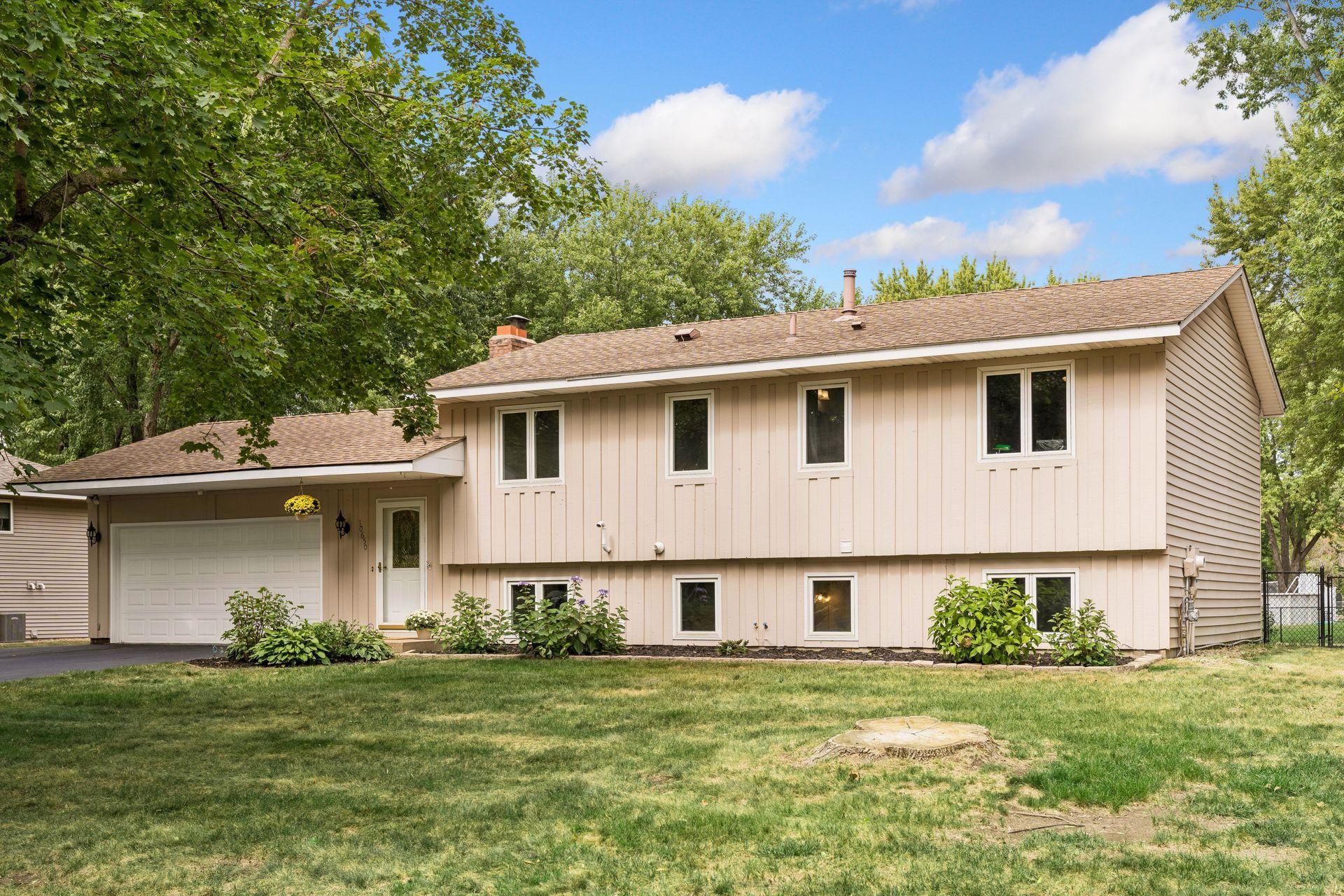 View of Single Family at 10650 105th Avenue, Maple Grove - Mike Wilen | Minnesota Team Real Estate