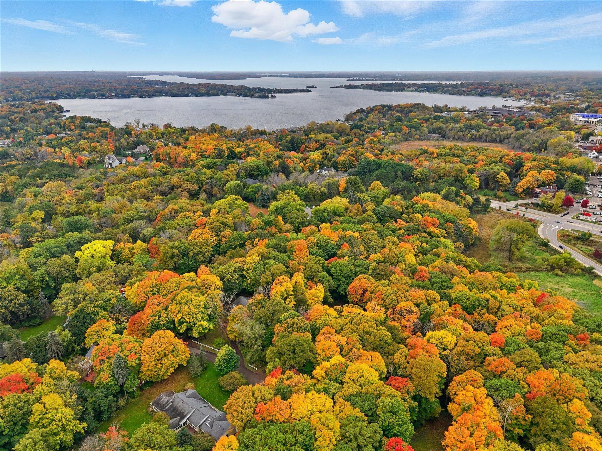 View of Residential at 1426 Holdridge Circle, Wayzata MN 55391, Wayzata (12 of 39) - Mike Wilen | Minnesota Team Real Estate