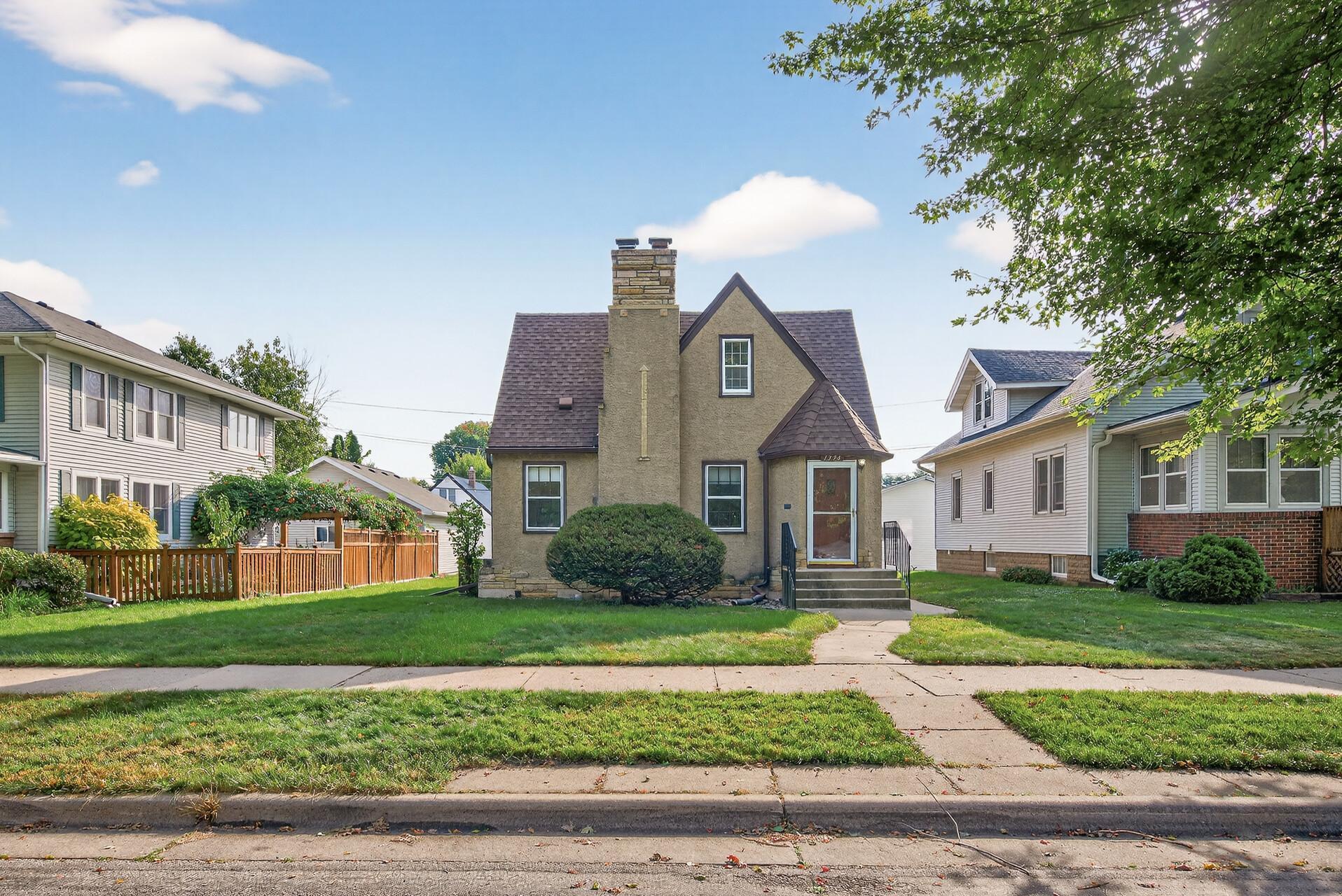 View of Residential at 1396 Searle Street, Saint Paul MN 55130, Saint Paul - Mike Wilen | Minnesota Team Real Estate
