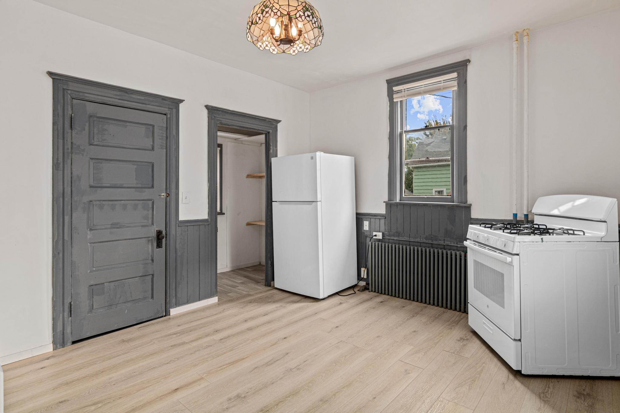 View of Residential at 1174 Edgerton Street, Saint Paul MN 55130, Saint Paul (5 of 16) - Mike Wilen | Minnesota Team Real Estate