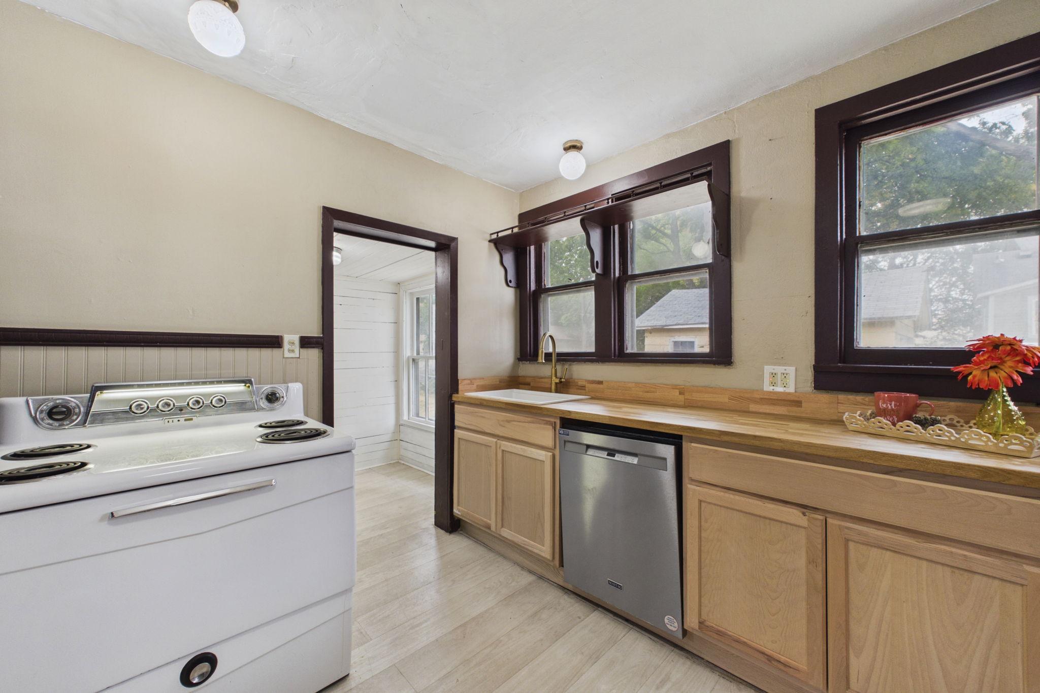 View of Residential at 1813 1st Avenue, Anoka MN 55303, Anoka (16 of 22) - Mike Wilen | Minnesota Team Real Estate