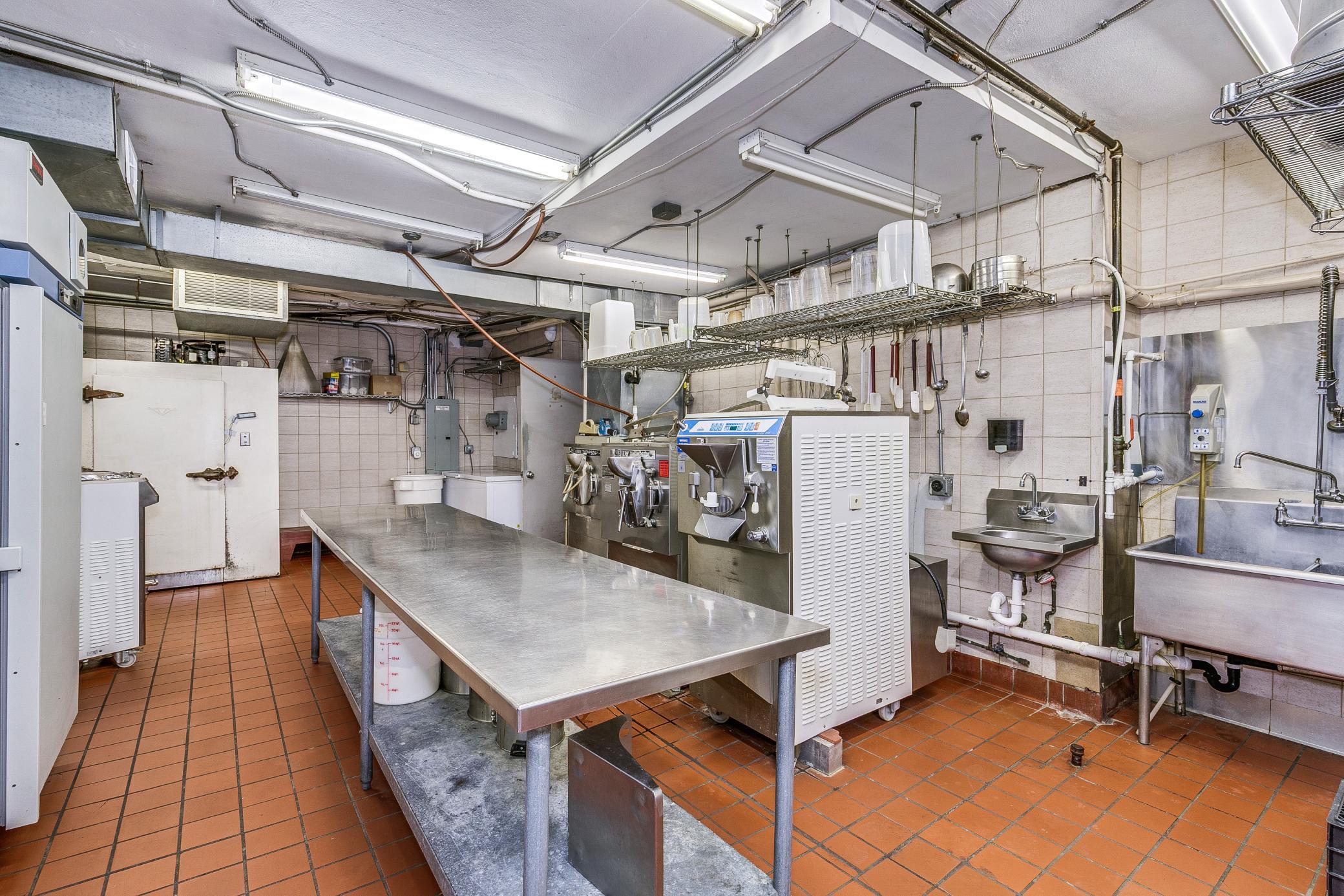 View of Commercial Sale at 3401-3405 Lyndale Avenue, Minneapolis MN 55408, Minneapolis (19 of 45) - Mike Wilen | Minnesota Team Real Estate