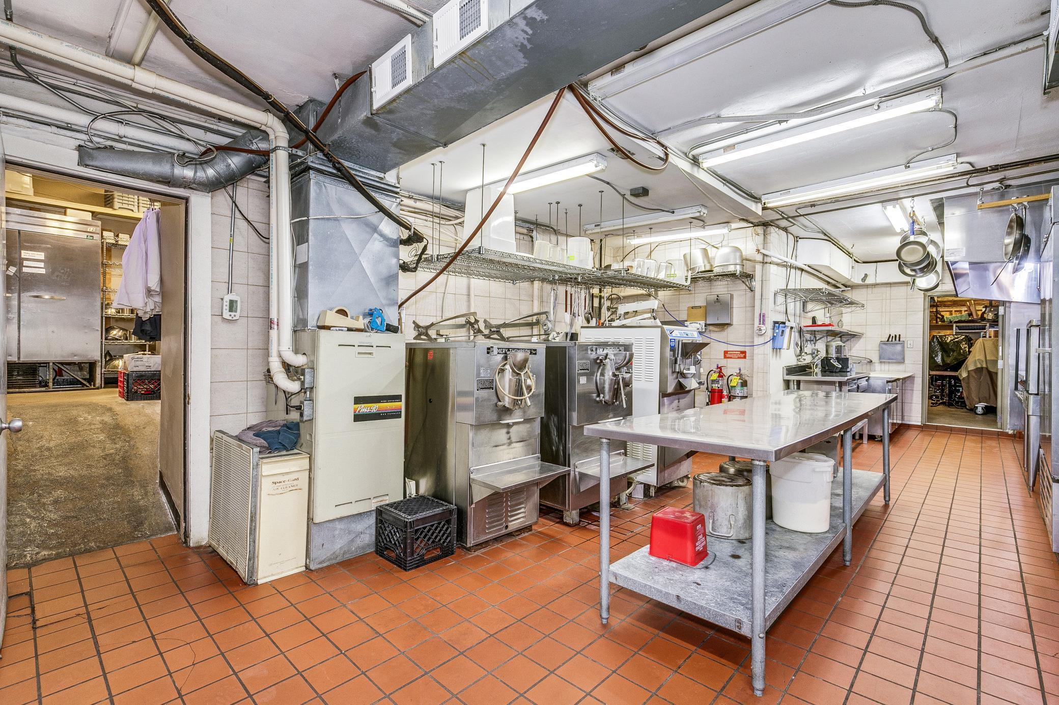 View of Commercial Sale at 3401-3405 Lyndale Avenue, Minneapolis MN 55408, Minneapolis (18 of 45) - Mike Wilen | Minnesota Team Real Estate