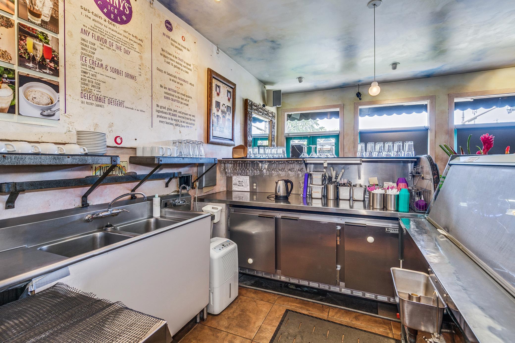 View of Commercial Sale at 3401-3405 Lyndale Avenue, Minneapolis MN 55408, Minneapolis (15 of 45) - Mike Wilen | Minnesota Team Real Estate