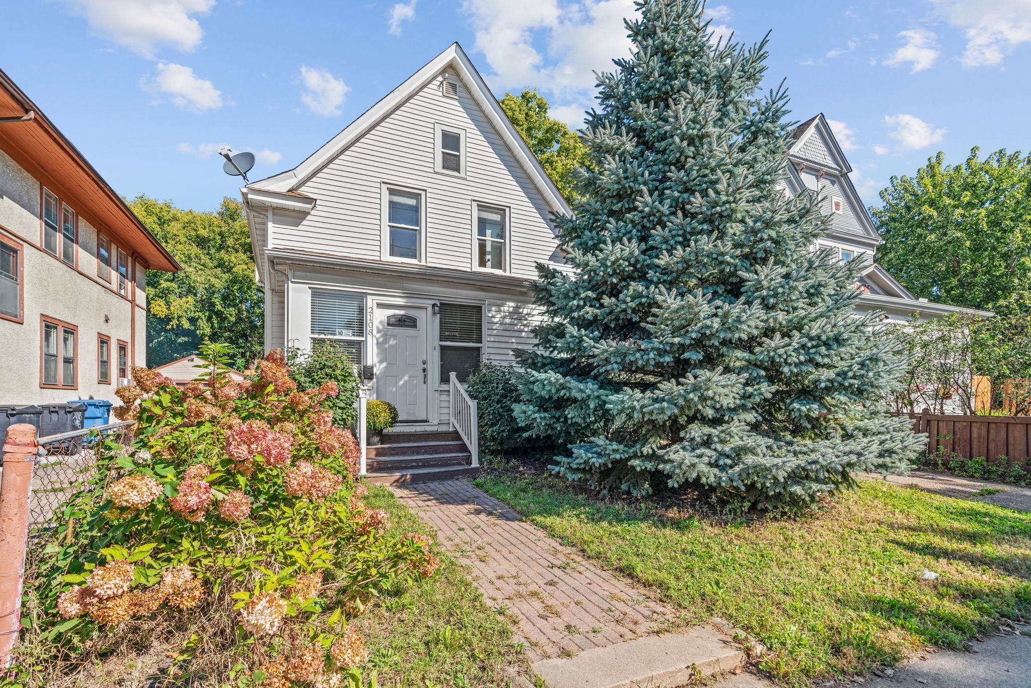 View of Residential at 2108 Glenwood Avenue, Minneapolis MN 55405, Minneapolis - Mike Wilen | Minnesota Team Real Estate