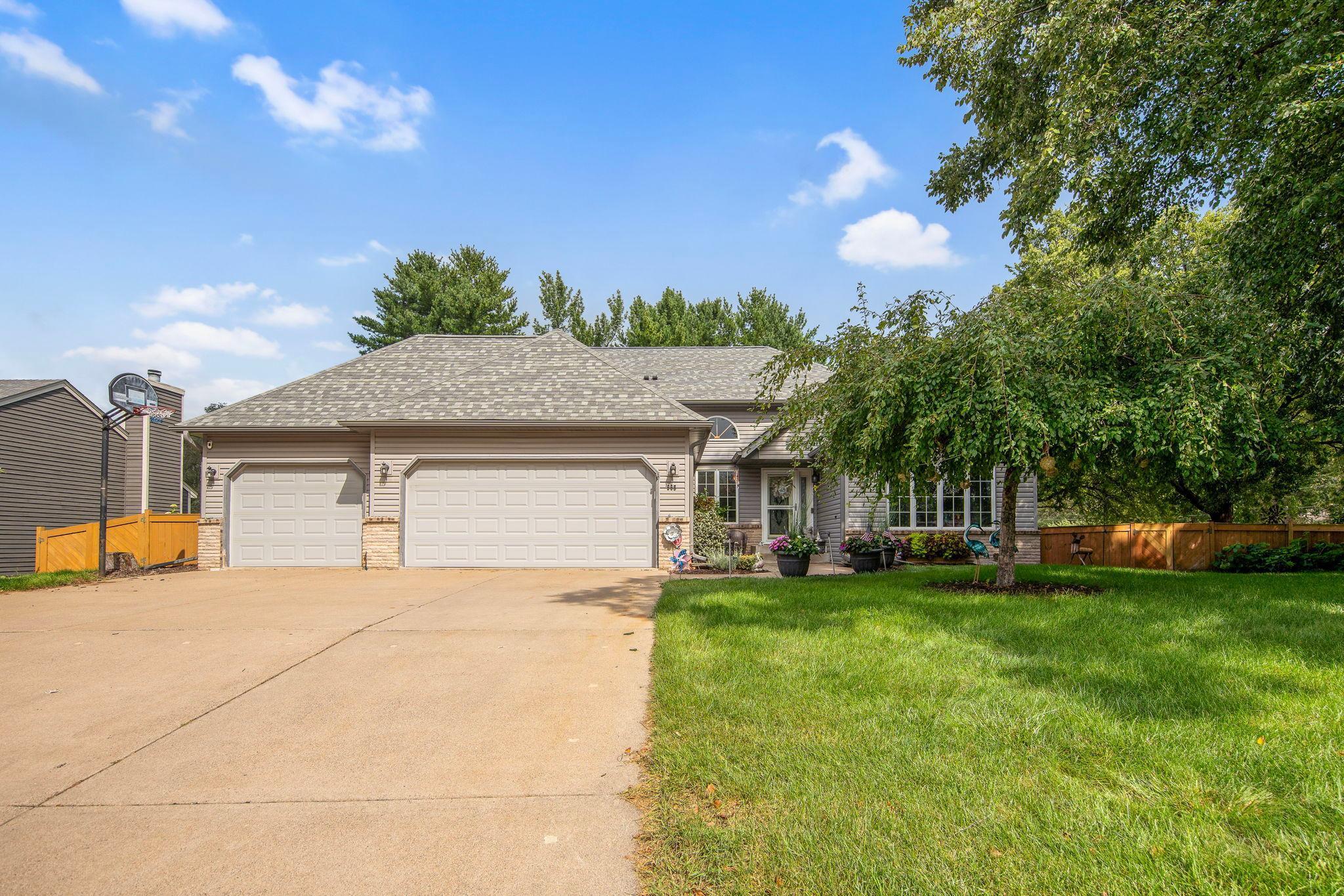 View of Residential at 565 Oak Creek Drive, Vadnais Heights MN 55127, Vadnais Heights - Mike Wilen | Minnesota Team Real Estate